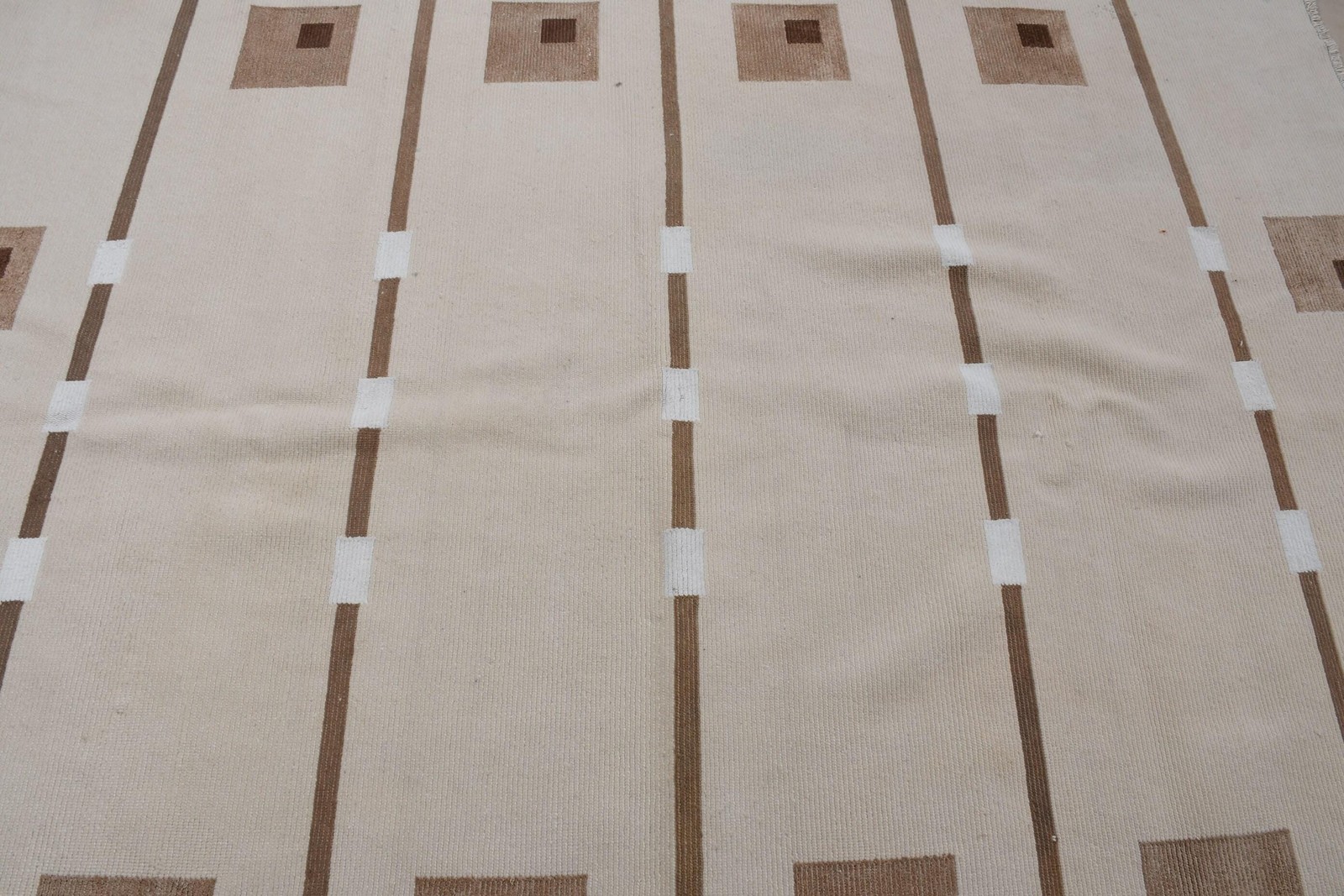 Vintage Turkish Rug 5,5×7,6 ft (168×231 cm), White Brown Solid Rug