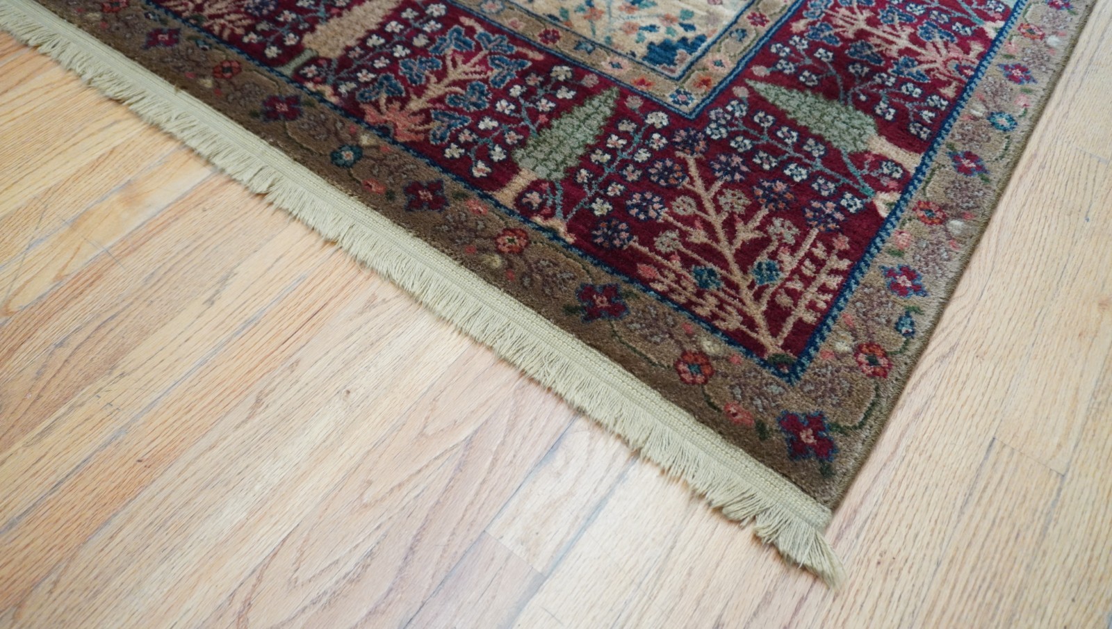 Mint Authentic Karastan# 900-901 Vase Samovar Wool Rug 5’9″ x 9′ Excellent