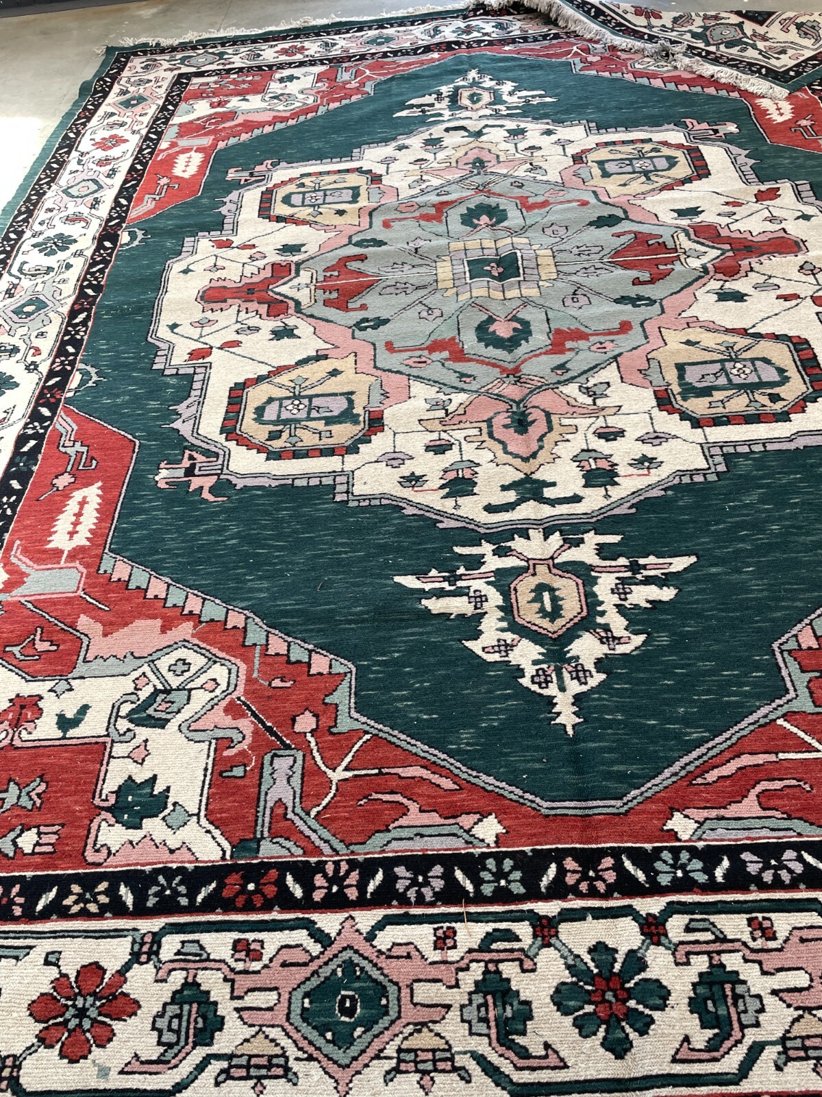 Hand-Woven Wool Area Rug w/ Geometric Design, 9′ x 10′