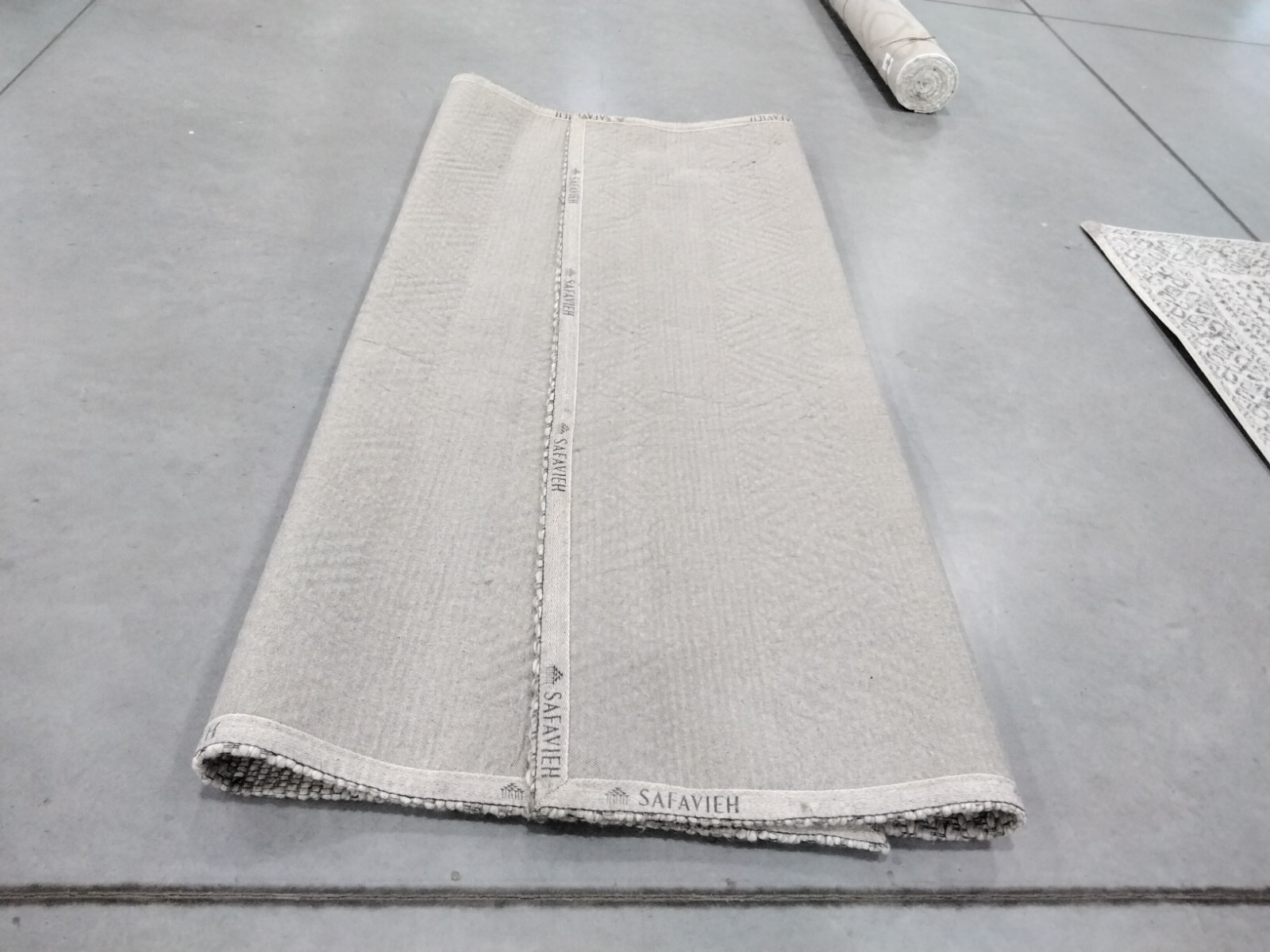 BEIGE / LIGHT GREY 8′ X 10′ Spot on Rug, Reduced Price 1172732216 MRB554B-8