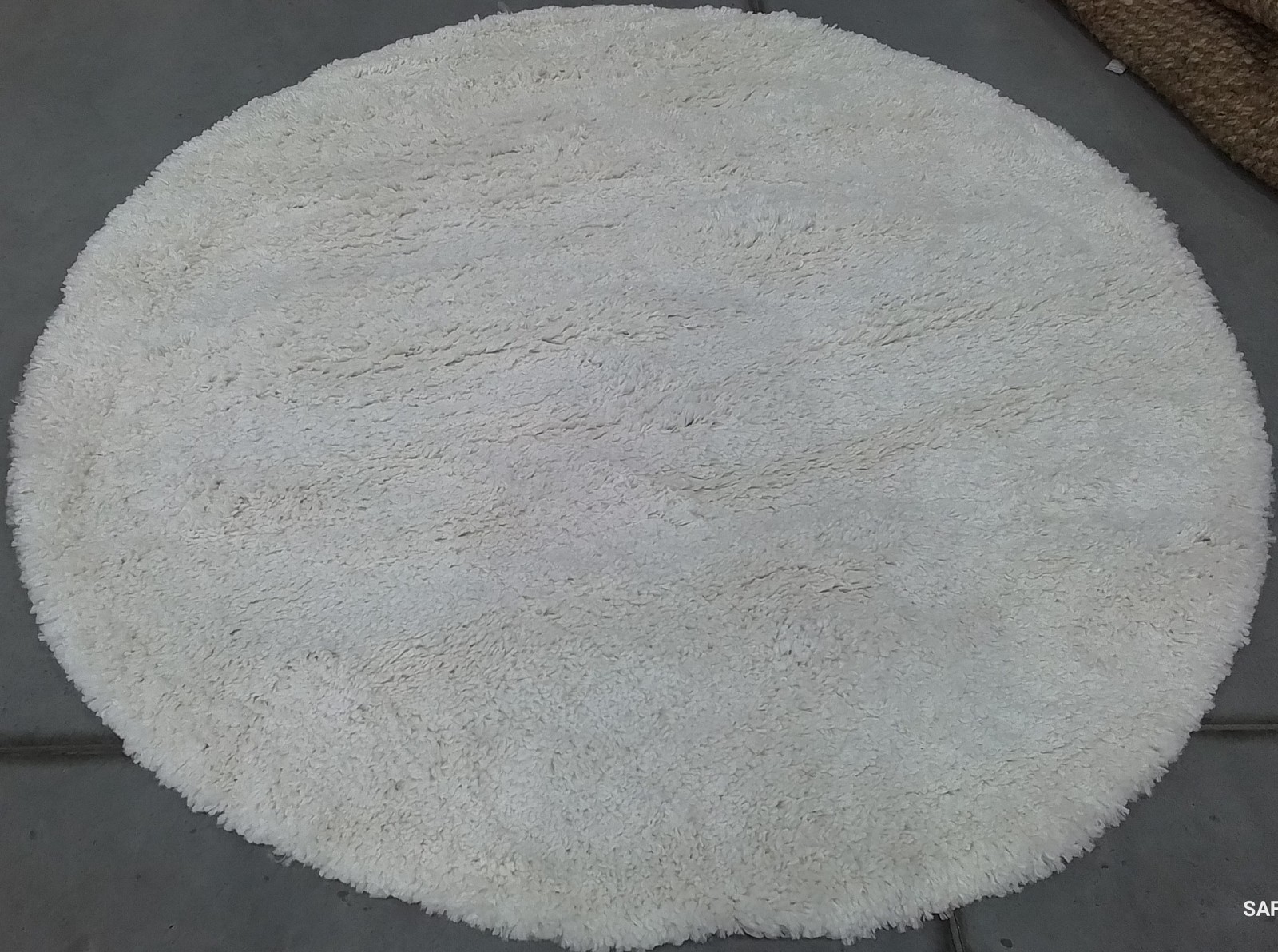 CREME 5′-3″ x 5′-3″ Flaw in Rug, Reduced Price 1172789188 FNT800B-5R