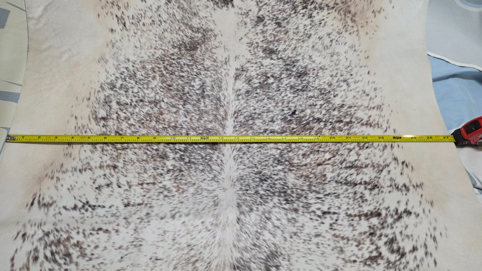 Cowhide Rug 48 x 28 Inches Faux Cow Rug White Brown Cow Print Synthetic Rug