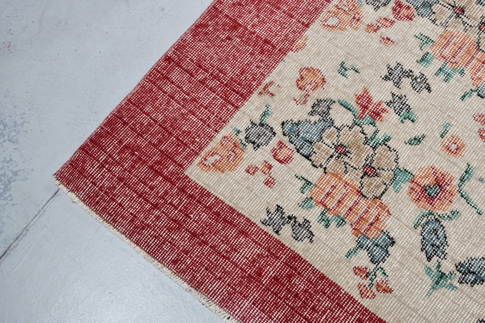 Vintage Area Rug 3,9×6,9 ft (119×211 cm), Turkish Red Solid Rug