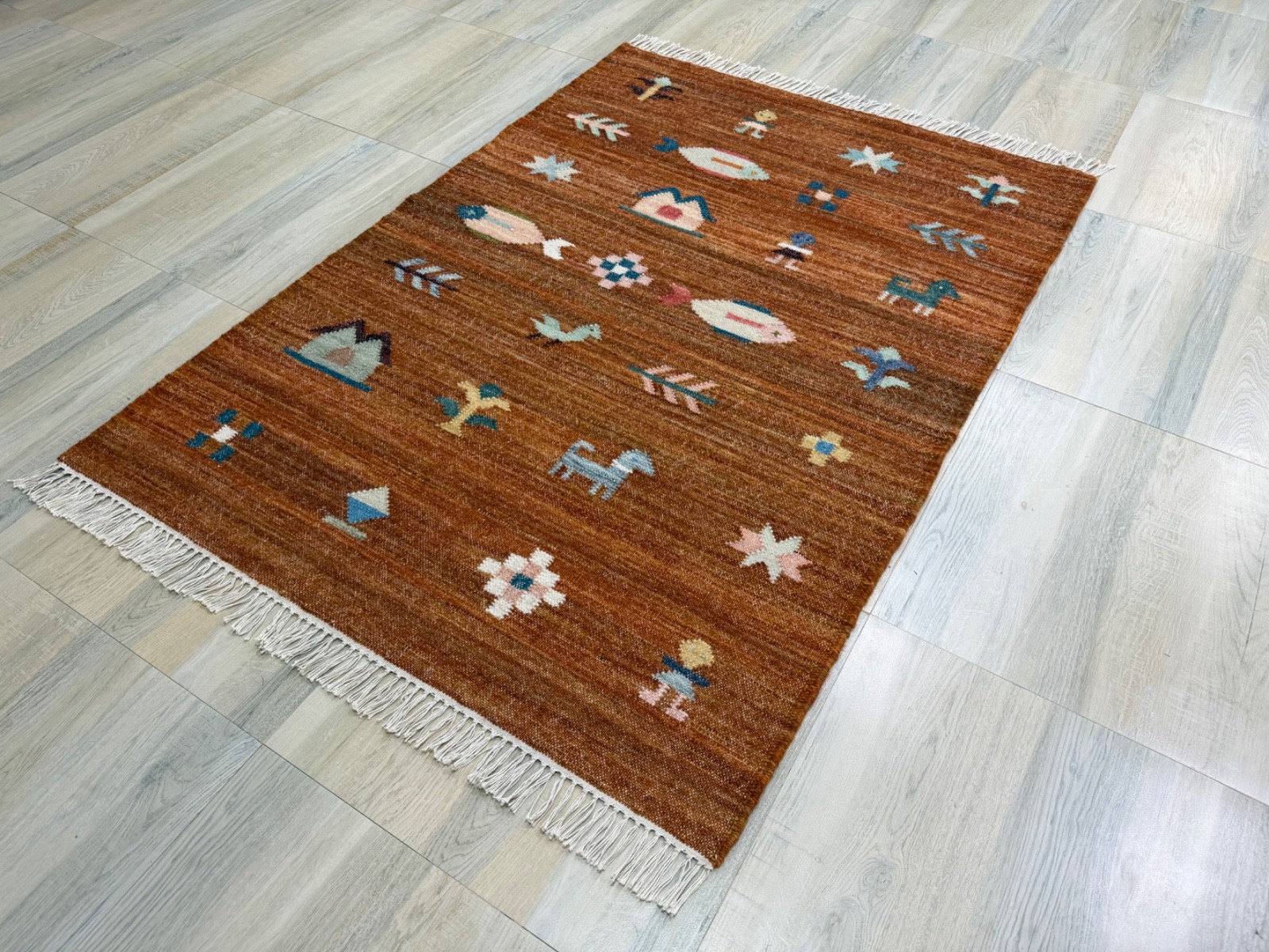 Sienna Hand Woven Wool Rug 4×6 Flatweave Scandinavian Folk Art Kilim for Kids