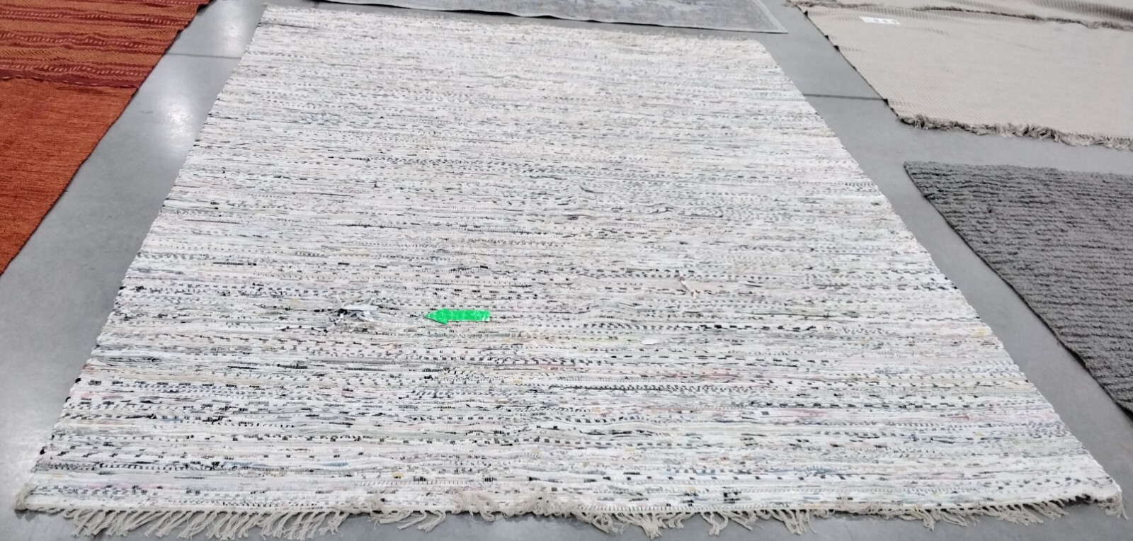 IVORY / MULTI 8′ X 10′ Hole in Rug, Reduced Price 1172754730 RAR121G-8