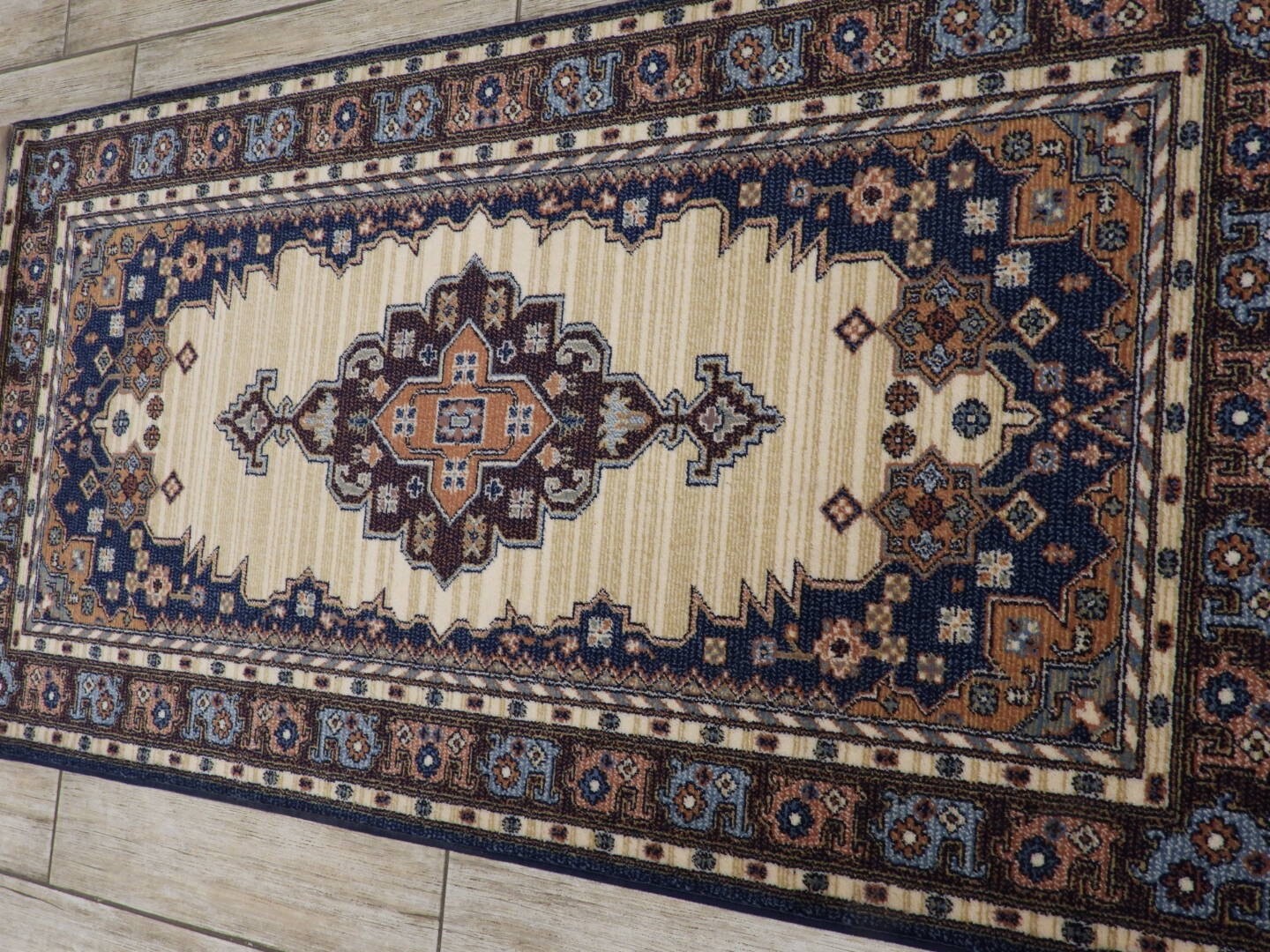Oriental Design Wool Area Rug 89×160 Cm