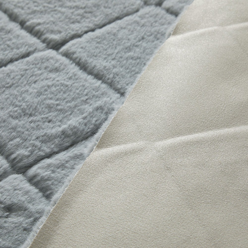 Diamond Faux Fur Area Rug, Gray, 30 x 46 in
