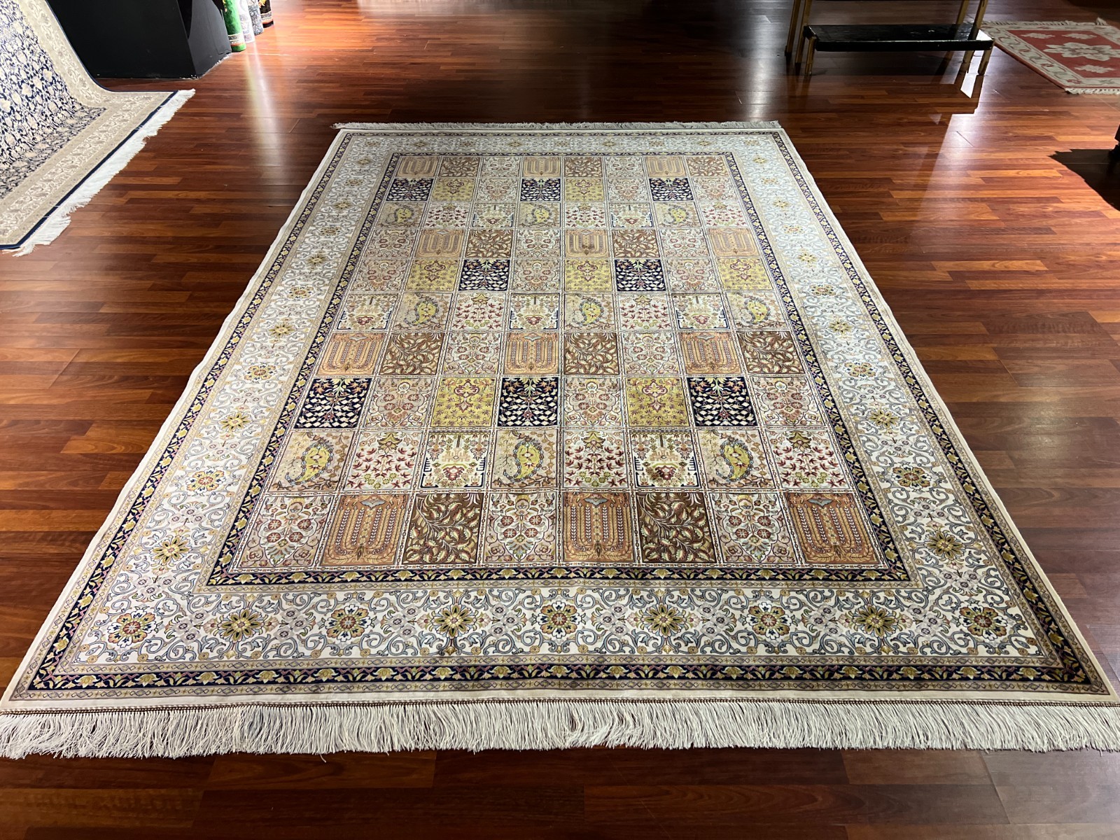 7×10 ft 1001 Nights Patterned Modal Silk Rug – Rug For Living Room