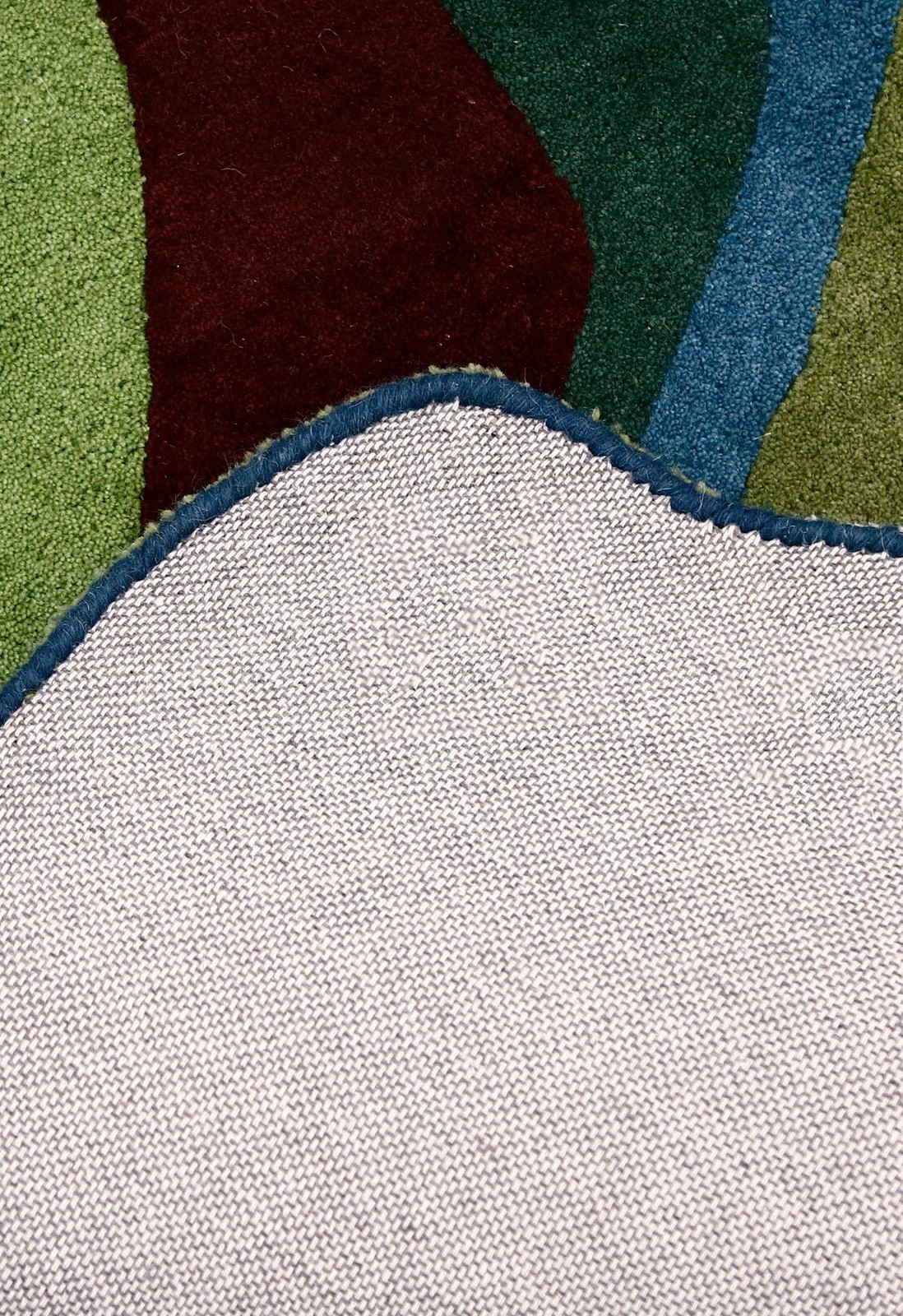 Moss River Hand-Tufted Shape Rug