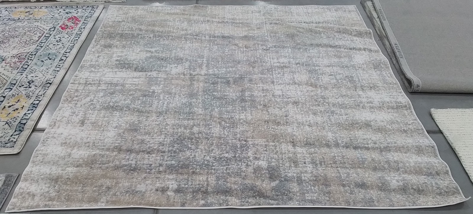 BEIGE / SLATE 8′-0″ x 8′-0″ Back Stain Rug, Reduced Price 1172780298 ADR207B-8SQ
