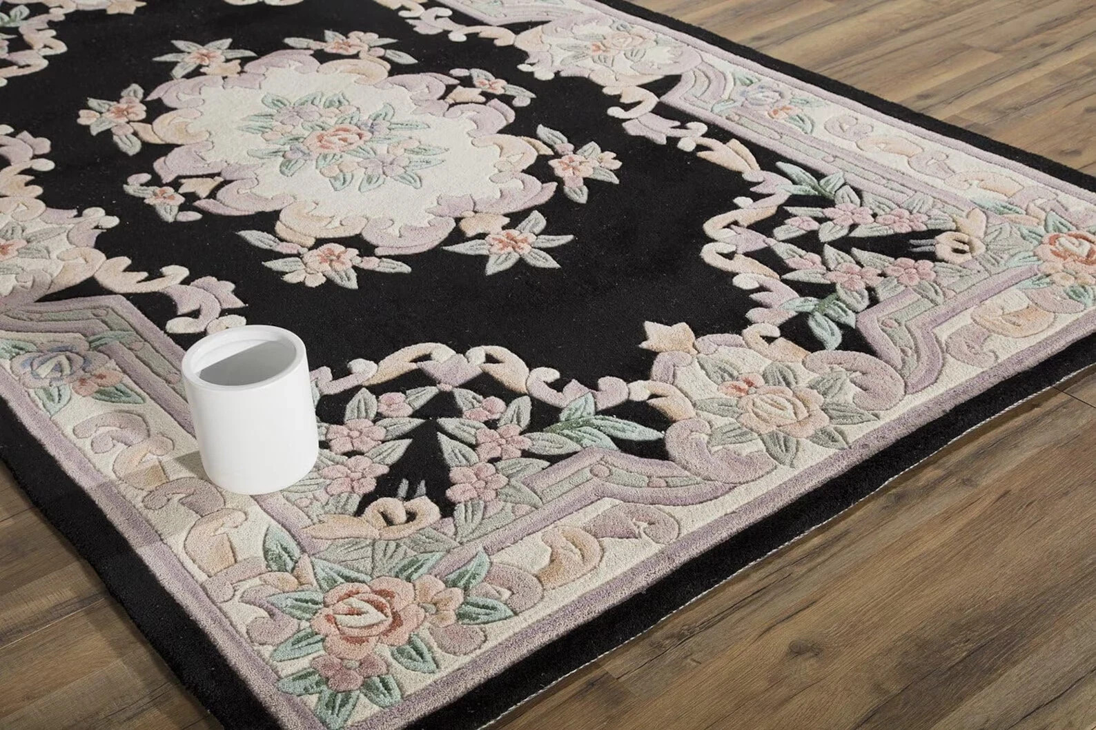 Black Wool Area Rug – Hand-Tufted Classic Floral for Elegant Hom Carpet