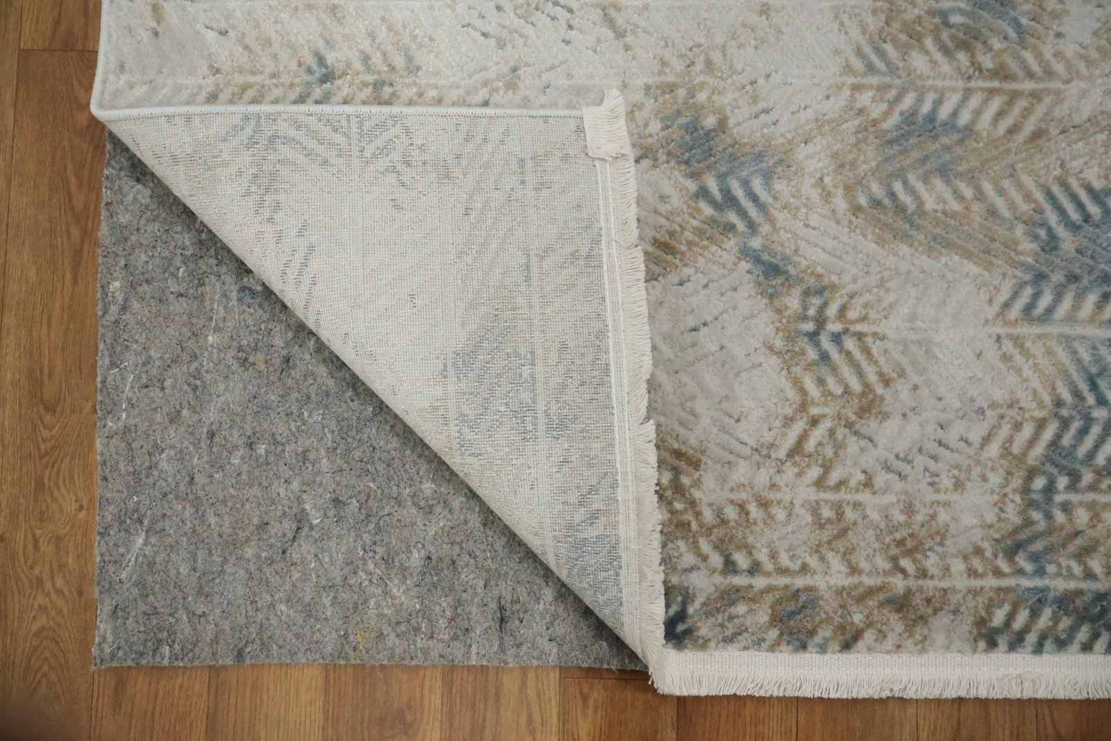 Subtle Blue and Beige Area Rug 5×8 Ft Abstract & Modern Turkish Carpet