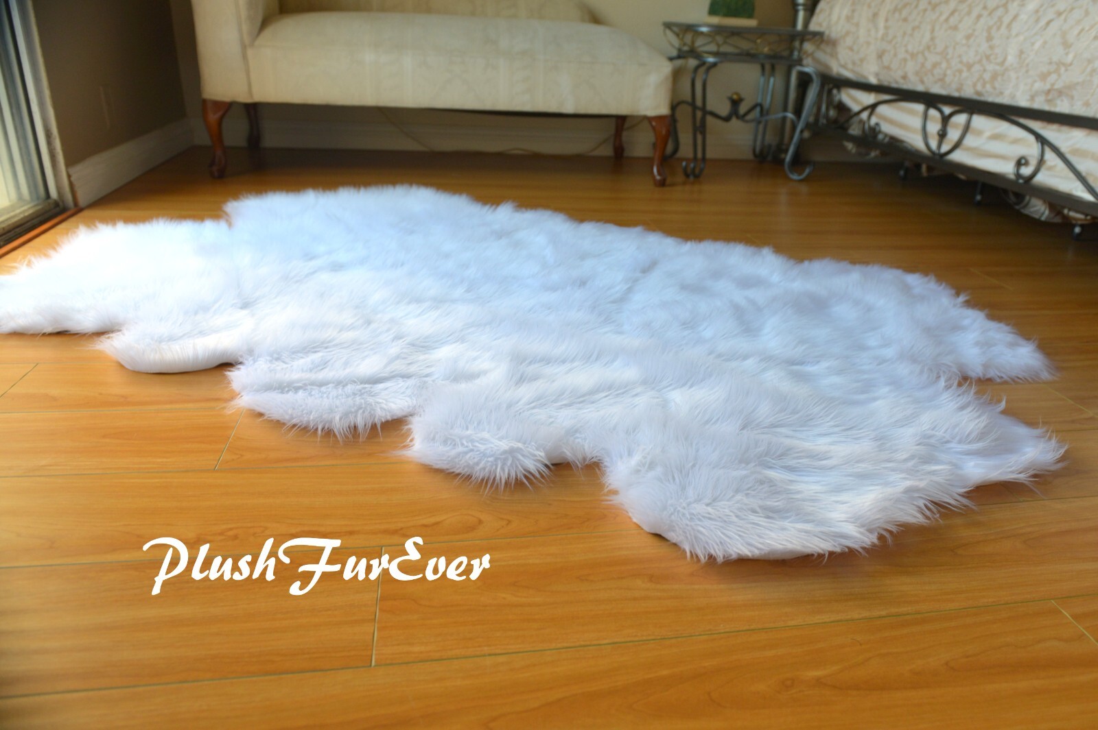 Winter Rug Quad Snow White Sheepskin Pelt 3′ x 5′ 003