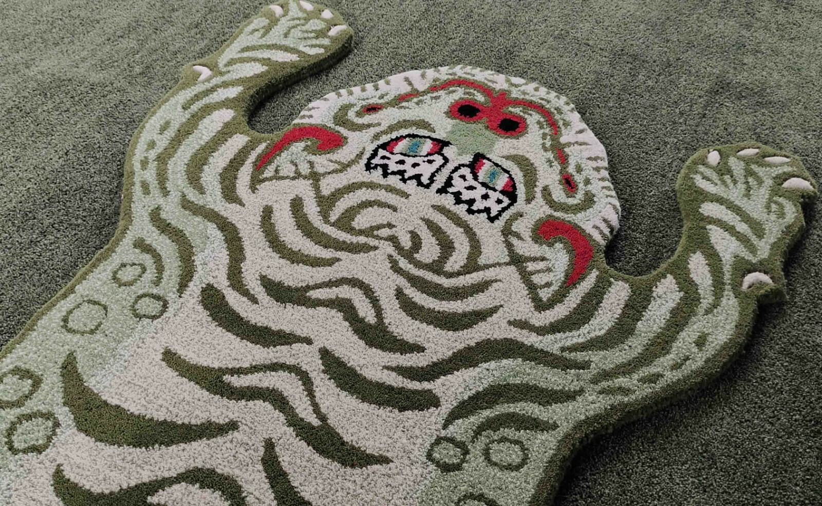 Tibetan Tiger Rugs 3×5 Feet Handmade 100% Woolen Hand Tufted For Home Decoration