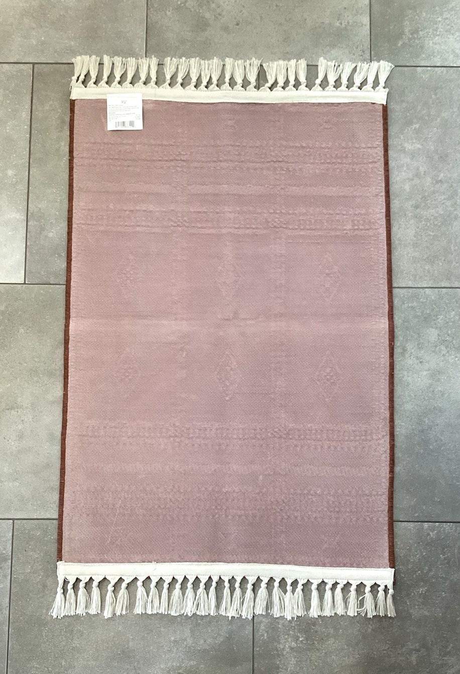 Target Woven Tapestry Accent Rug w Fringe 41″L x27″W Brown Washable- India-