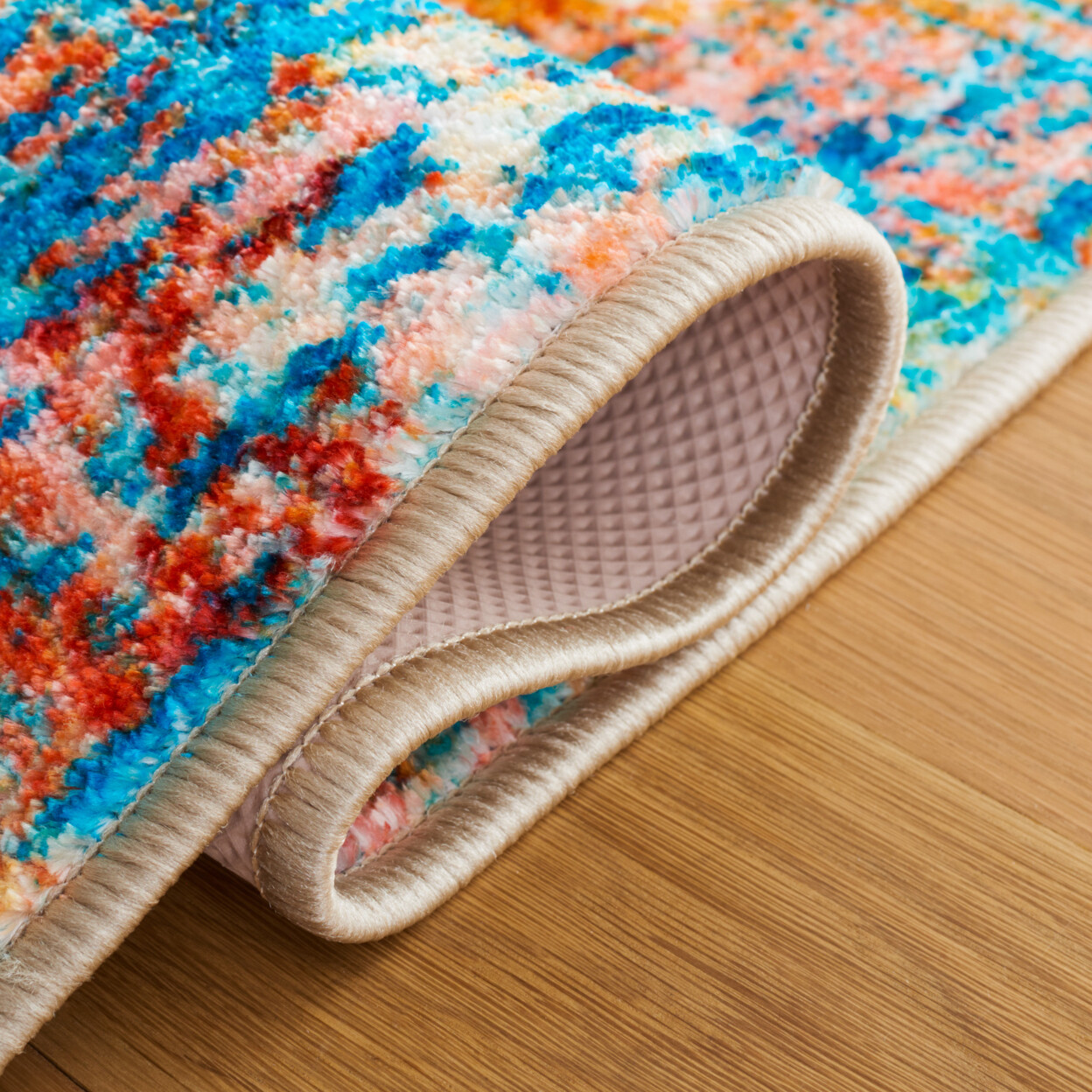 SAFAVIEH Bahia BAH164J Machine Washable Lt Blue / Red Rug