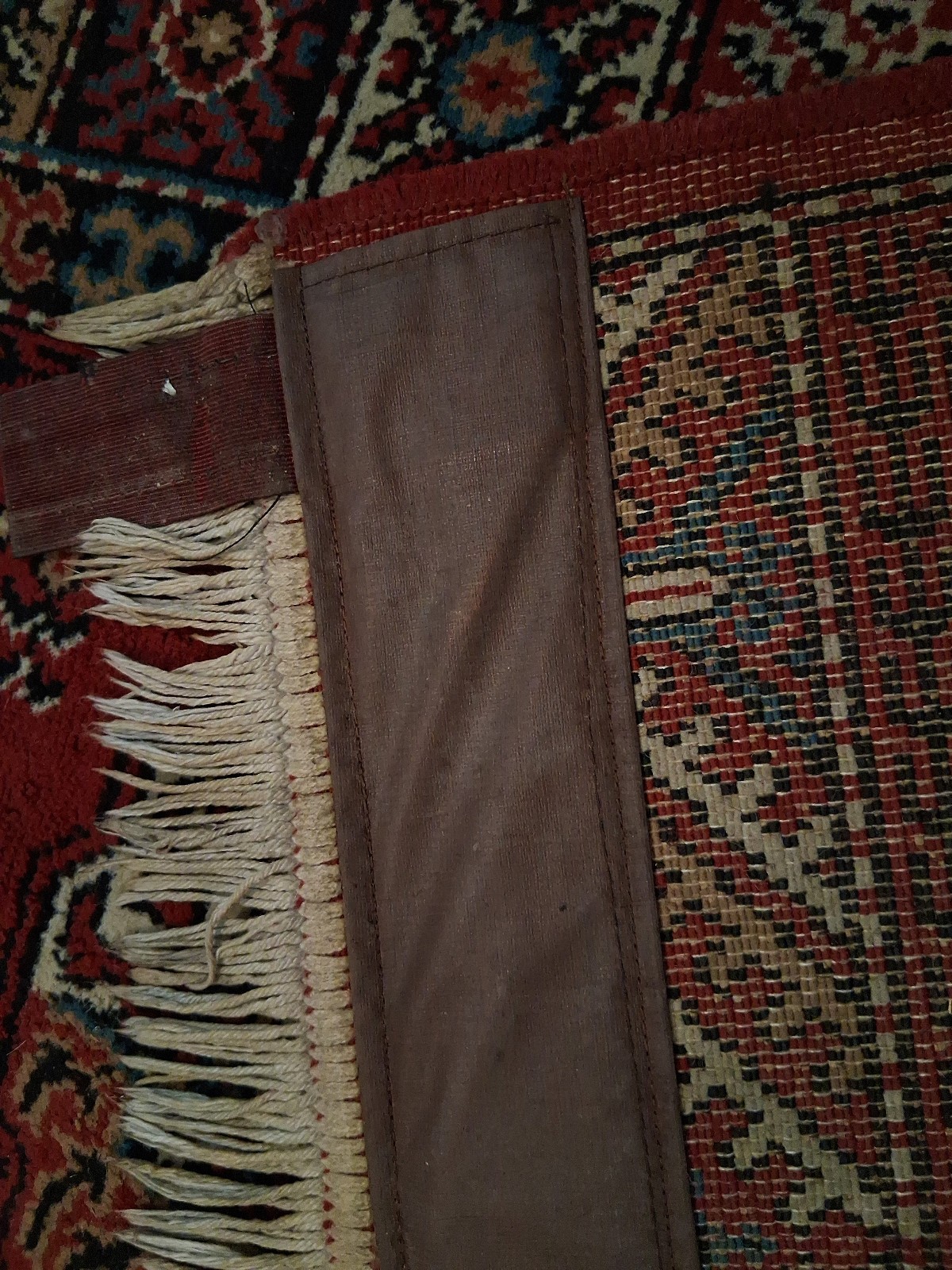 Vintage Hand-Knotted Pakistani Bokhara Rug – 5′ 2″ x 7′ 9″ (Circa 1970s)