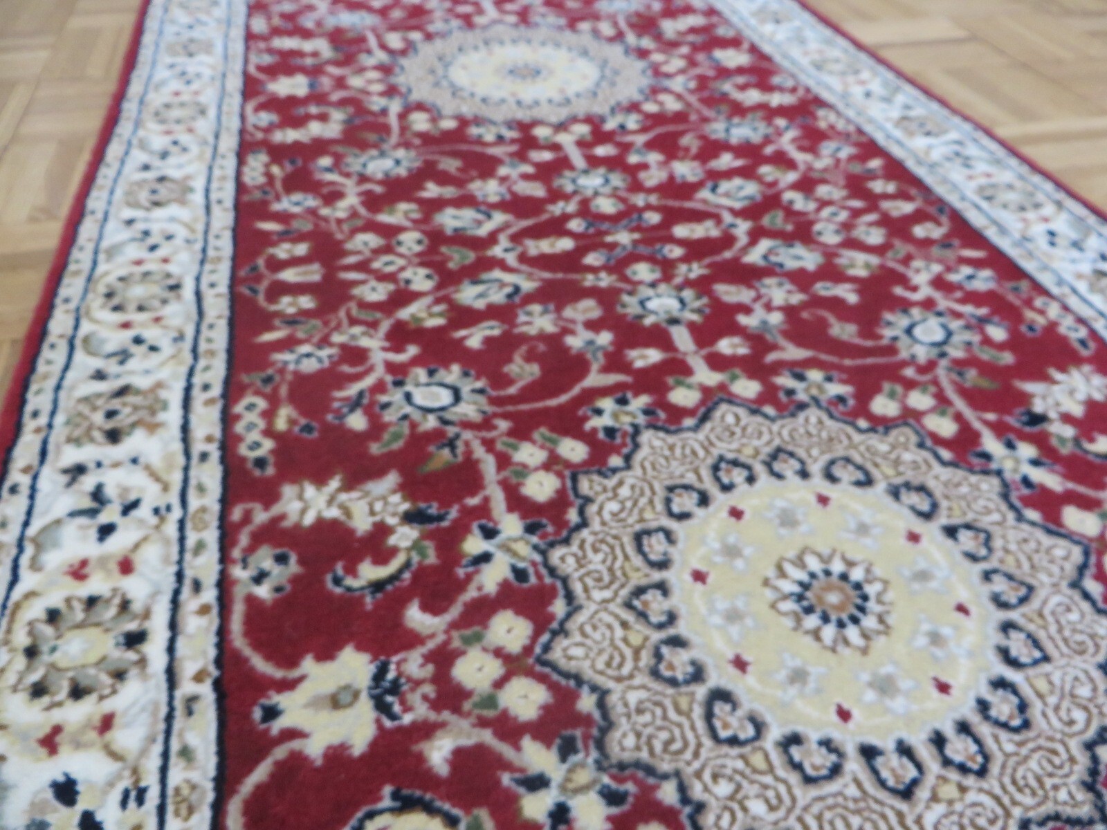 2’8 x 6’8 Runner Hand Knotted Red Nain With Silk Oriental Rug G14766