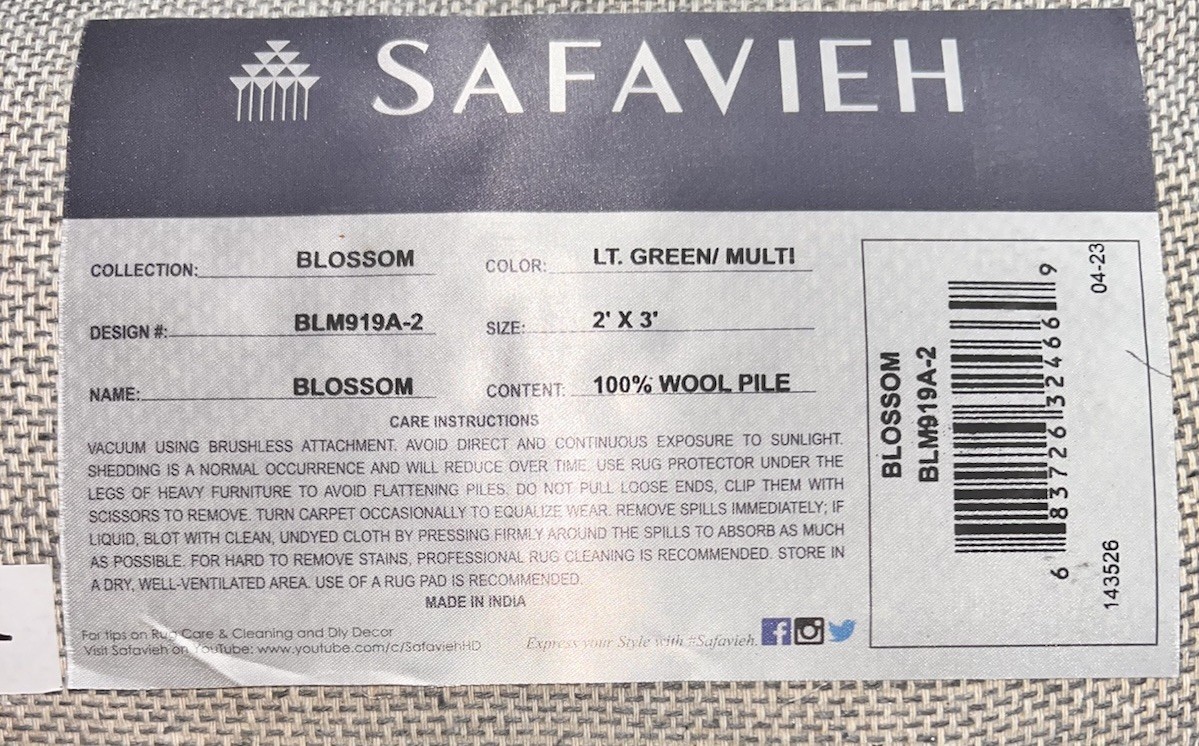 Safavieh Blossom LIGHT GREEN / MULTI Area Rug BLM919A 2 X 3