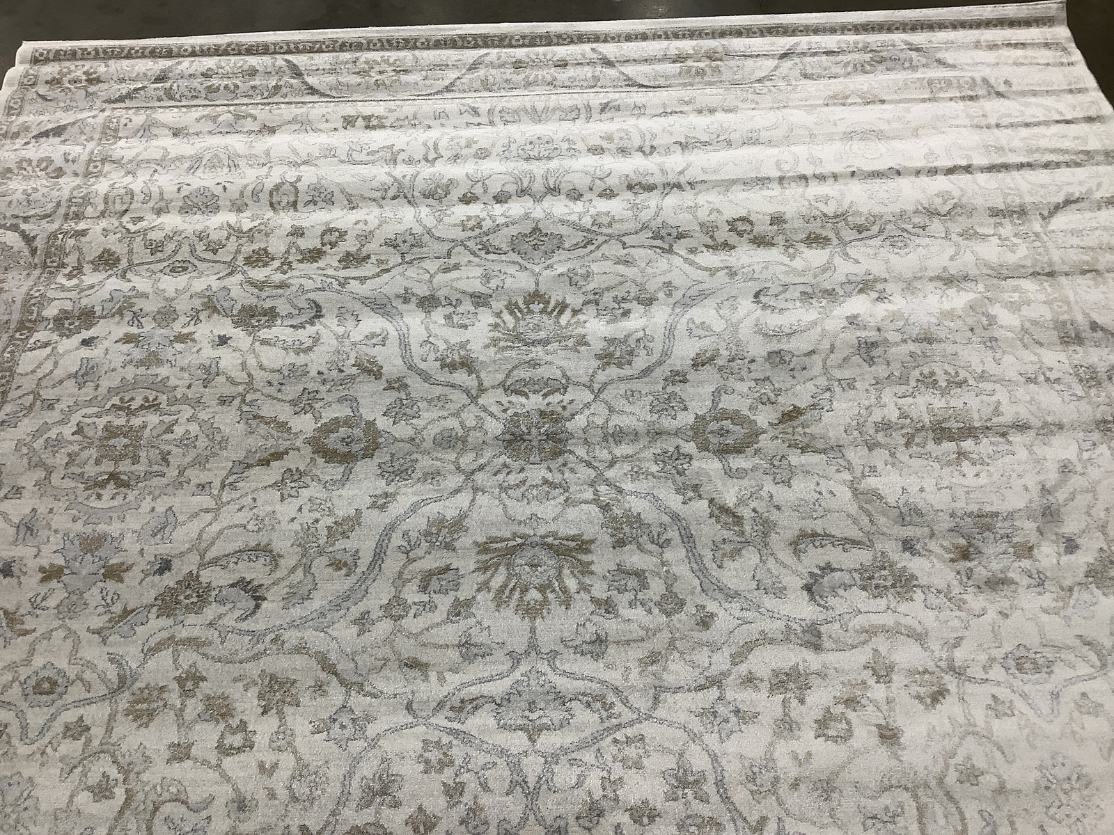 CREAM / BEIGE 8′-0″ x 8′-0″ Back Stain Rug, Reduced Price 1172686064 ISA912A-8SQ