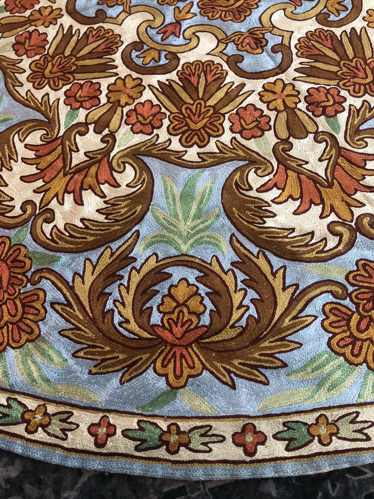 Round Rug / Tapestry 5 ft Textile Oriental Ornamental Design