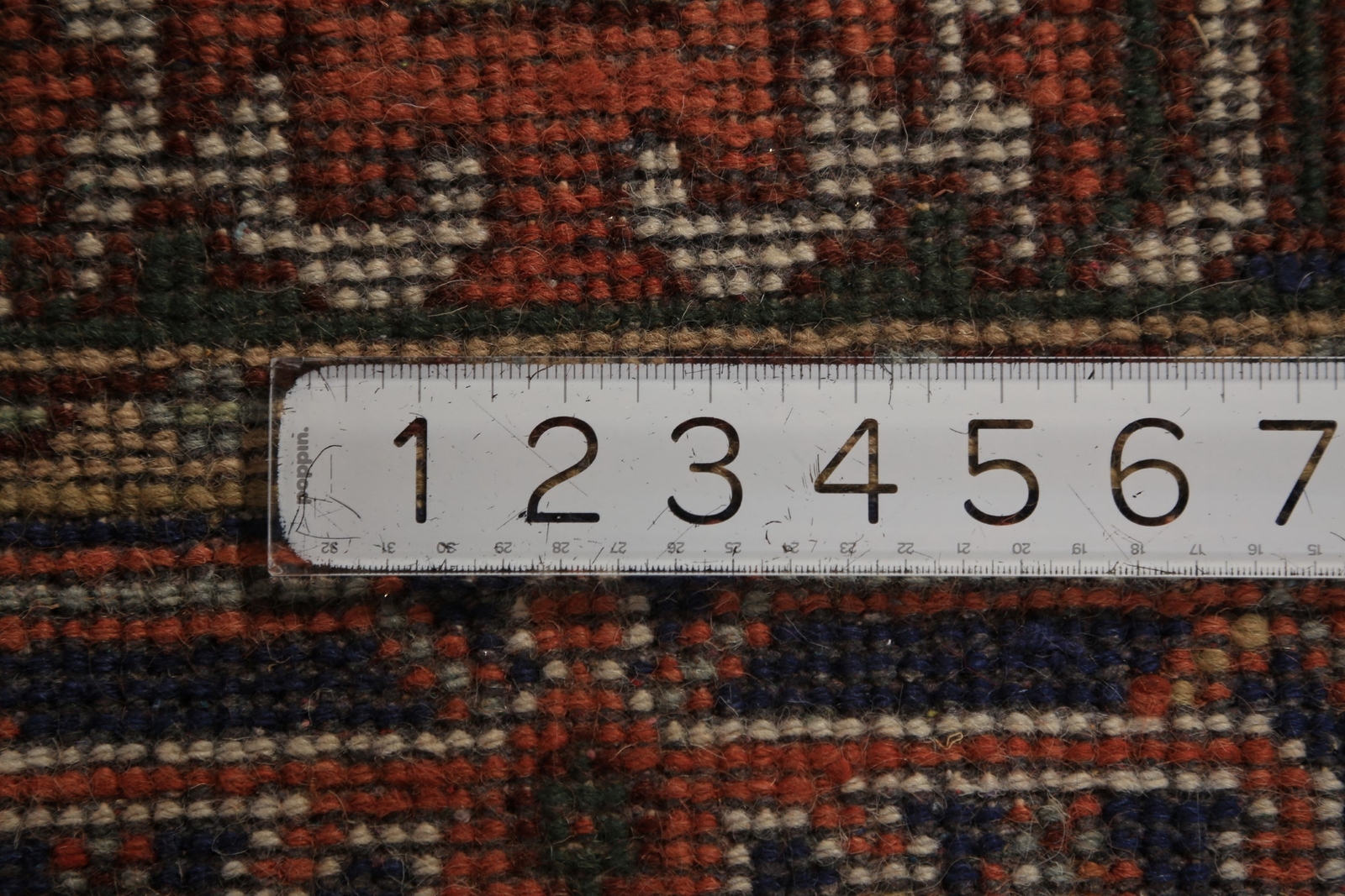 Heriz Serapi Ivory Hand-Knotted Indian Carpet in Wool 5′ 1″ x 3′ 0″
