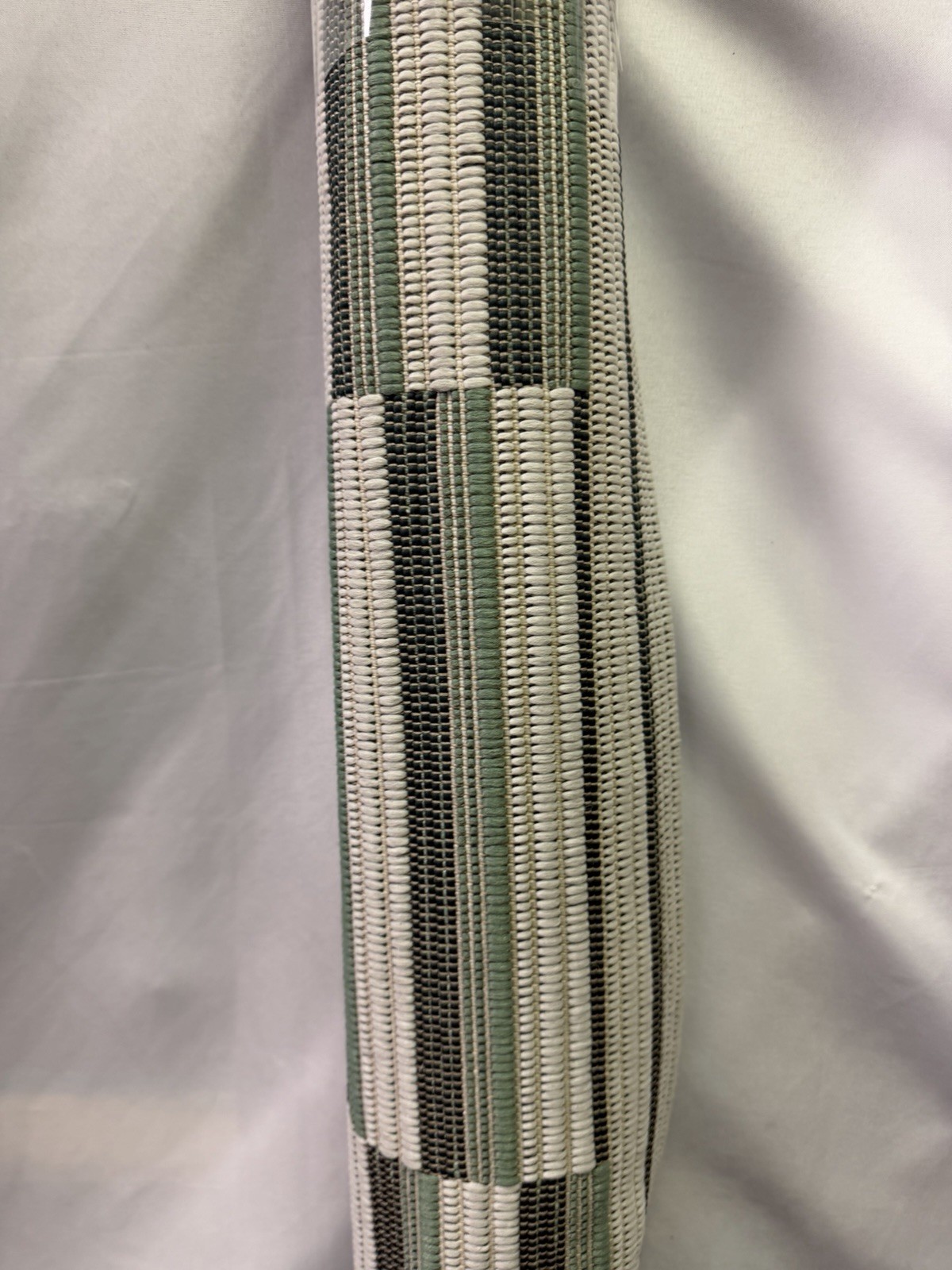 Room Essentials Carpet Green Color block Stripped 3ft 10in x 5 Ft 4 In