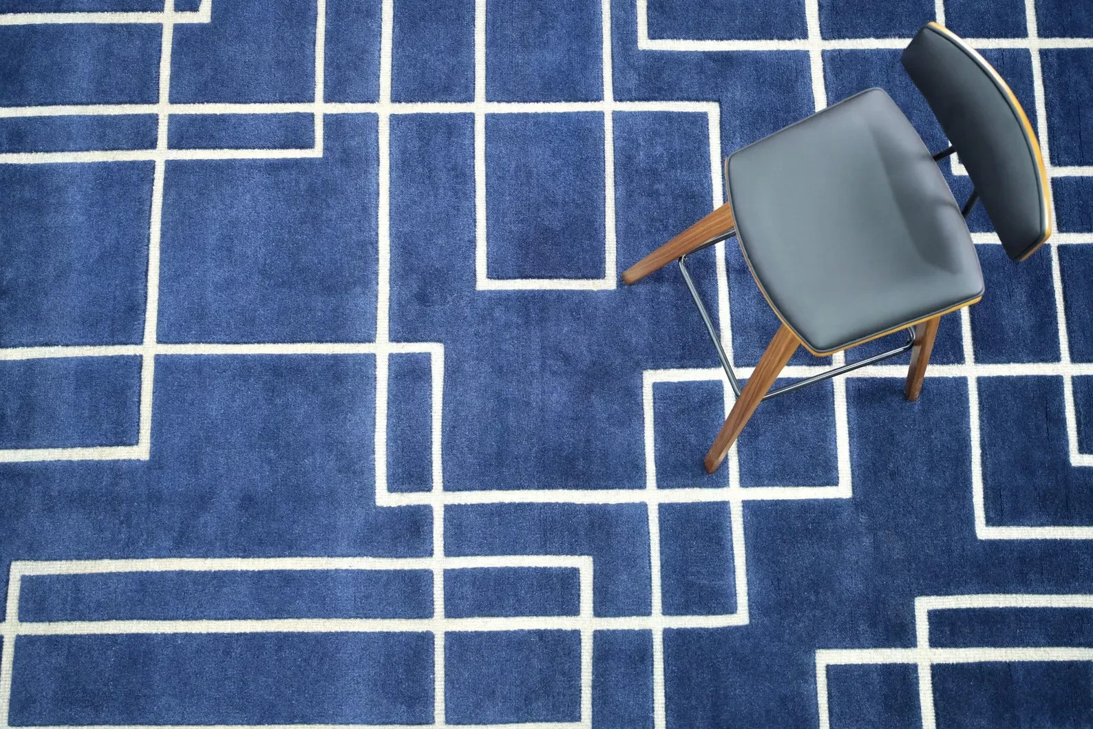 Blue Geometric Wool Rug: Hand-Tufted Modern Living Room Rug carpet handmade