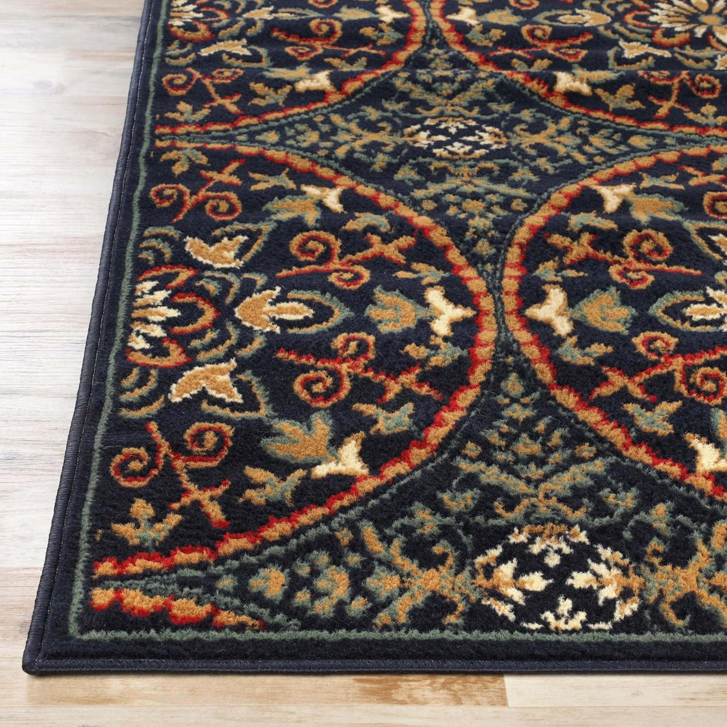 Plush Vintage Medallion Indoor Area Rug, 8′ x 10′, Midnight Blue