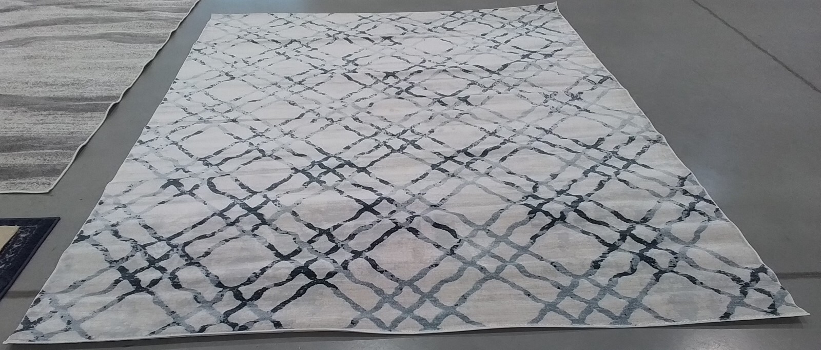 IVORY / TURQUOISE 8′-0″ x 10′-0″ Flaw in Rug, Reduced Price 1172768031 ISA957A-8