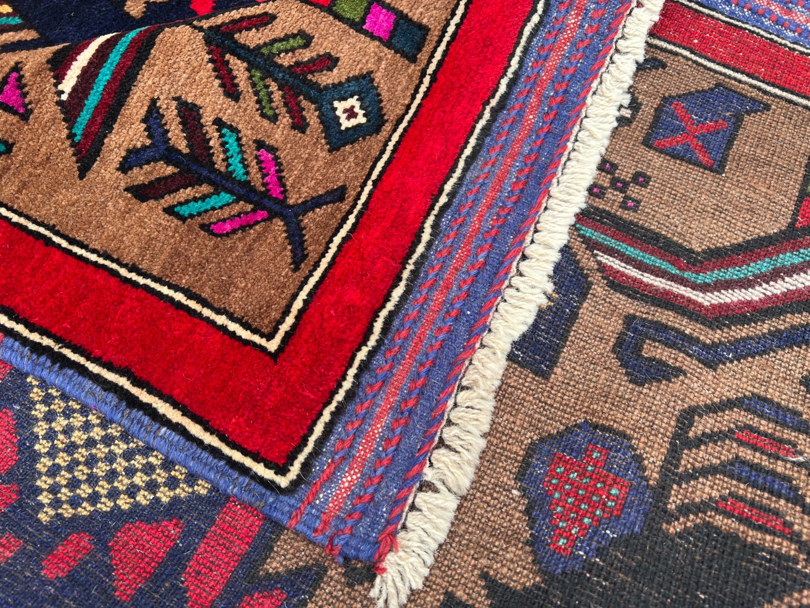 4’4 x 6’9 Ft Afghan Baluchi Floral Design Rug – Figurative Design Vintage Carpet