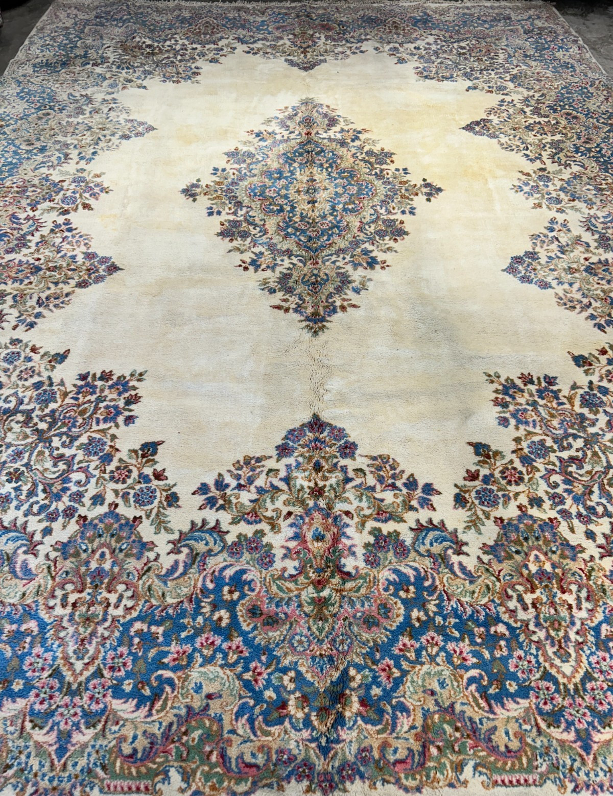 10’11″x14’9″ Hand-Knotted Wool Kermane Area Rug – 11×15 Handmade Carpet