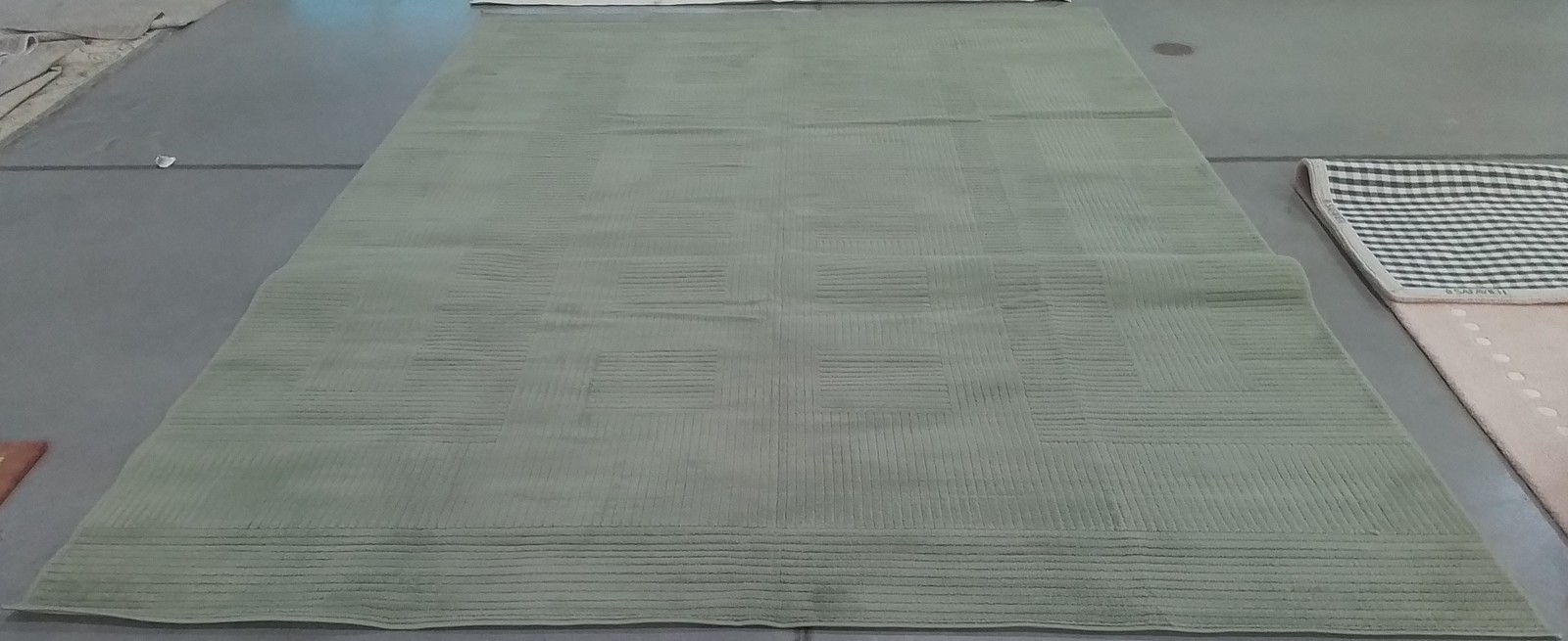 GREEN 9′-0″ x 12′-0″ Back Stain Rug, Reduced Price 1172801034 SLE686Y-9
