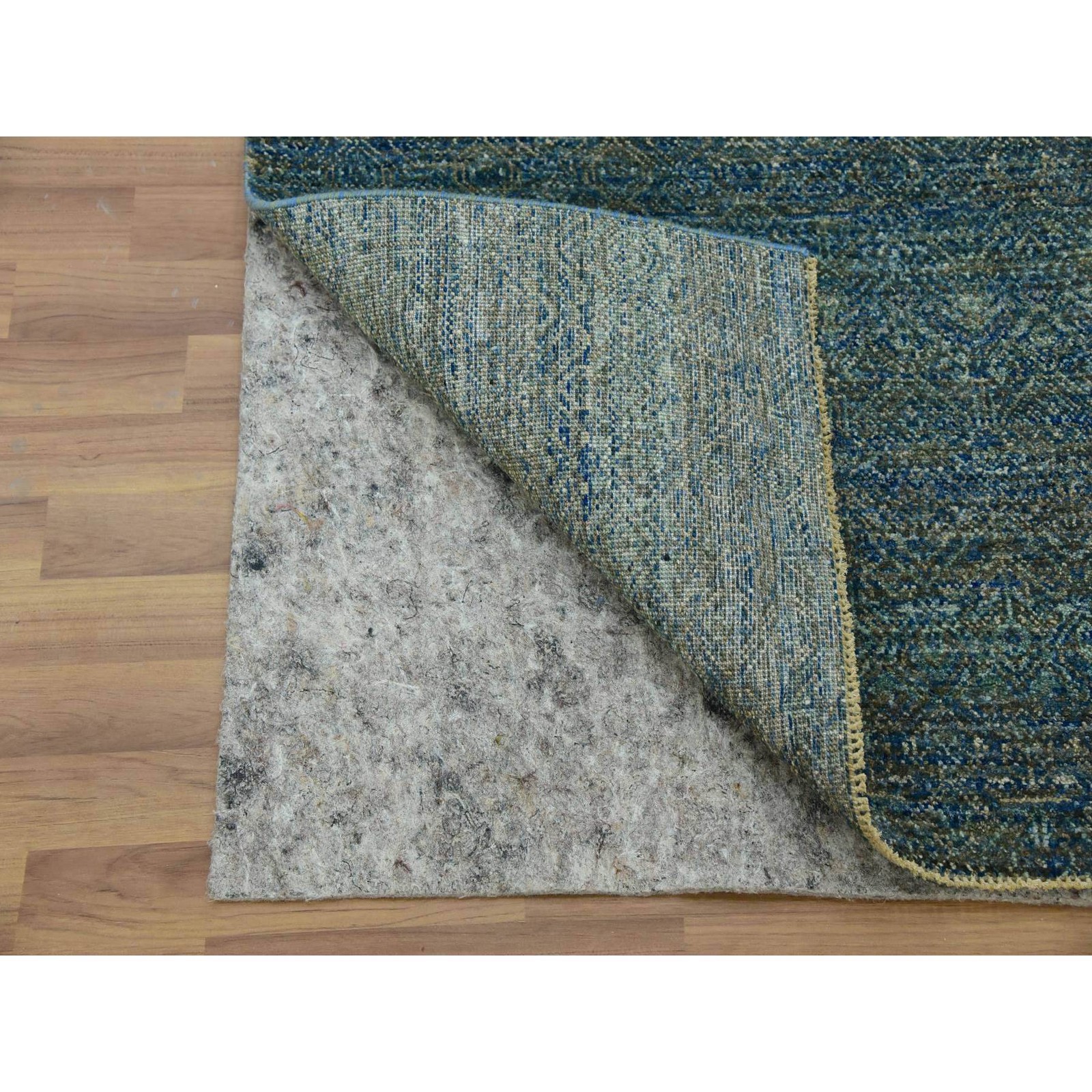 2’6″x10’1″ Green Hand Knotted Kohinoor Herrita 100% Wool Oriental Rug R79671