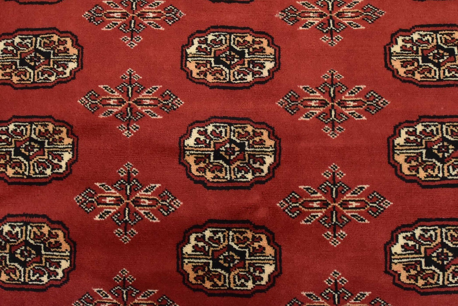 Bokhara Rug 5’2” x 7’9” Red Wool Tribal Hand-Knotted Oriental Carpet