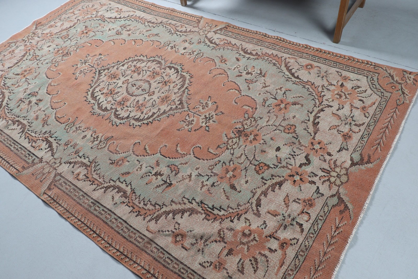 Vintage Rug, Large 5,3×9,1 ft Turkish Rug, Red Moroccan Wool Rug