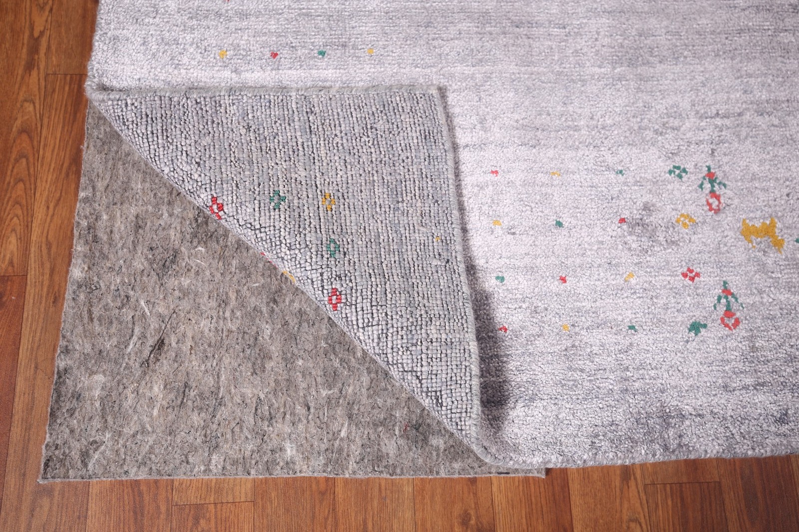 Gray Tribal Square Area Rug 8×8 Handmade with Artistic Color for Chic Interiors