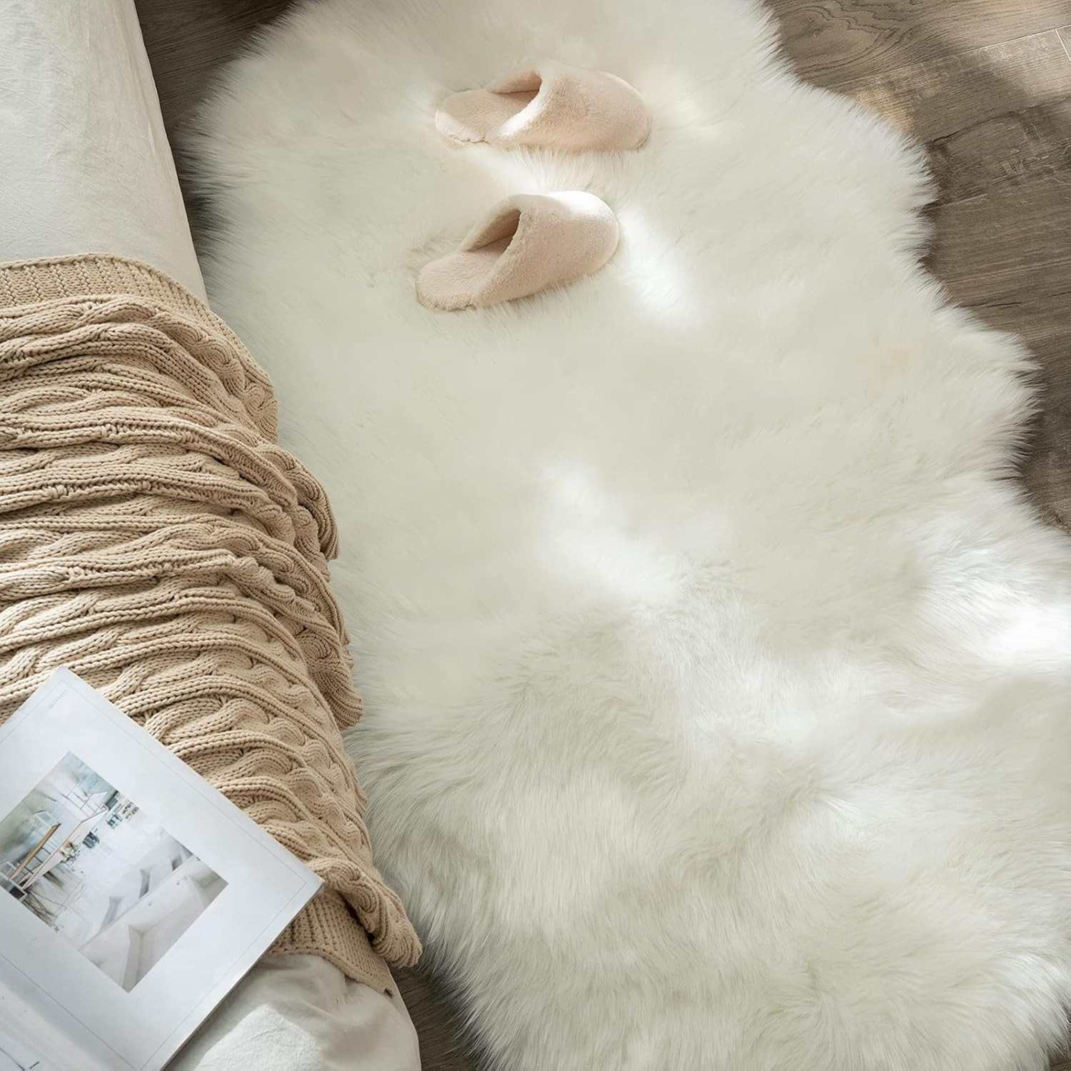 Luxury Soft Fluffy Area Rug 3X5 Feet, Faux Fur Sheepskin Rug Decorative Plush Sh