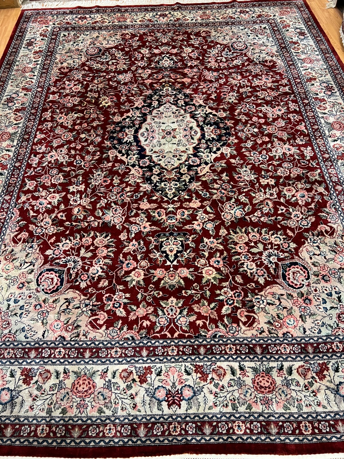 9′ x 12′ Chinese Oriental Rug – 300 Line – Full Pile – Hand Made – 100% Silk