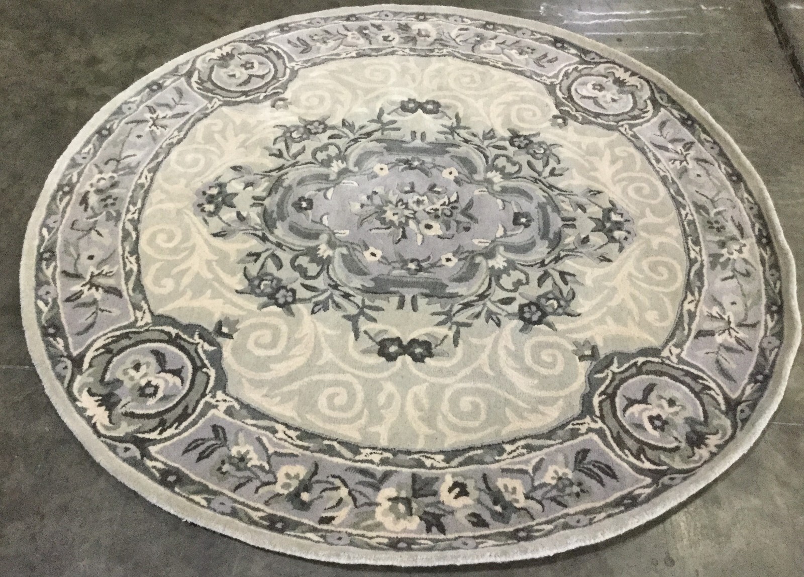 BEIGE / LIGHT GREY 6′ X 6′ Round Flaw in Rug, Reduced Price 1172662635 EM414D-6R