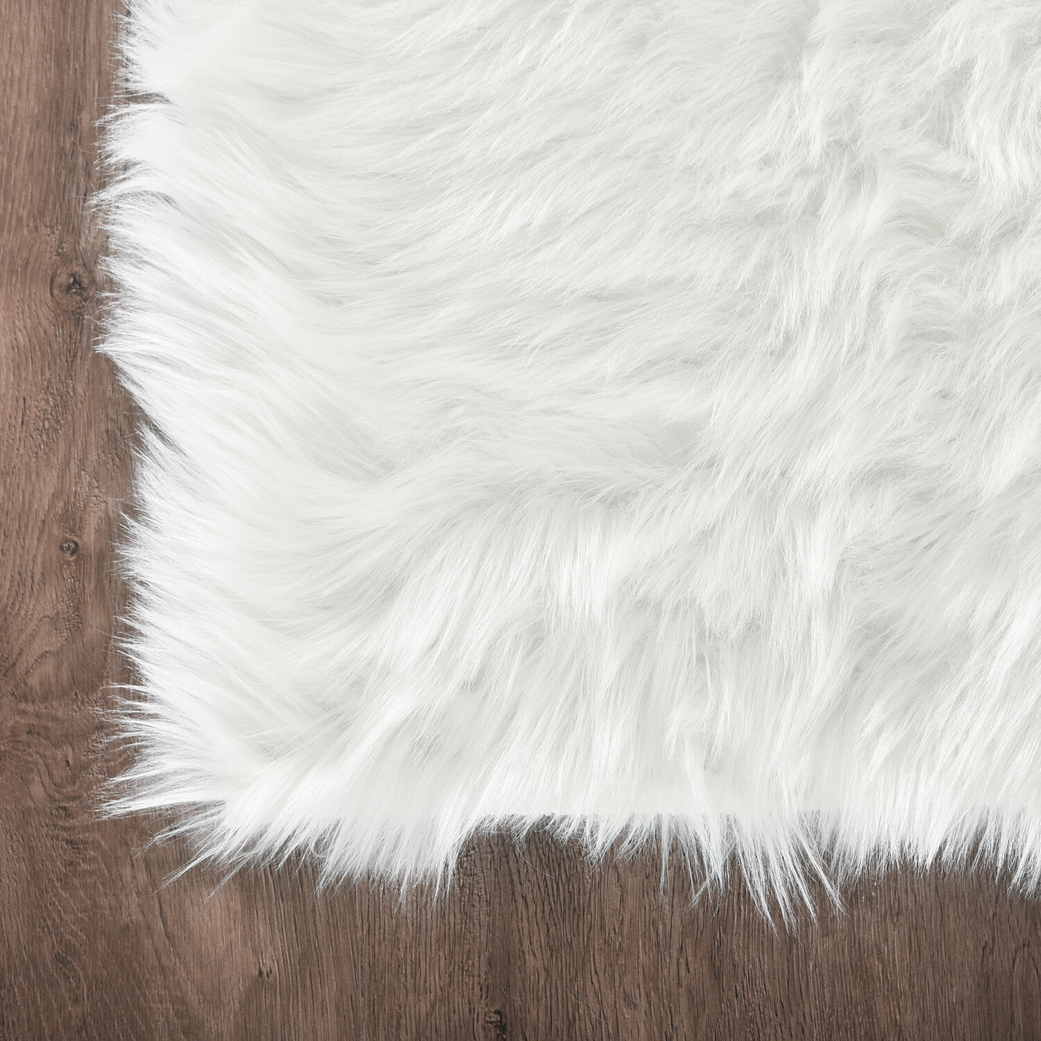 Latepis Faux Fur Sheepskin Area Rugs Soft Shaggy Carpet for Living Room Bedroom
