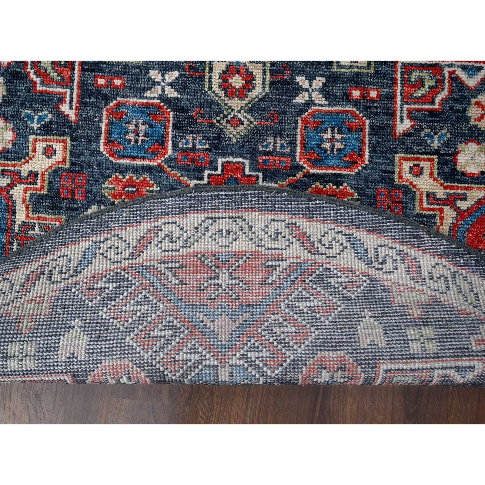 7’9″x7’9″ Black Karjihooz Heris Pure Wool Hand Knotted Round Oriental Rug R84319