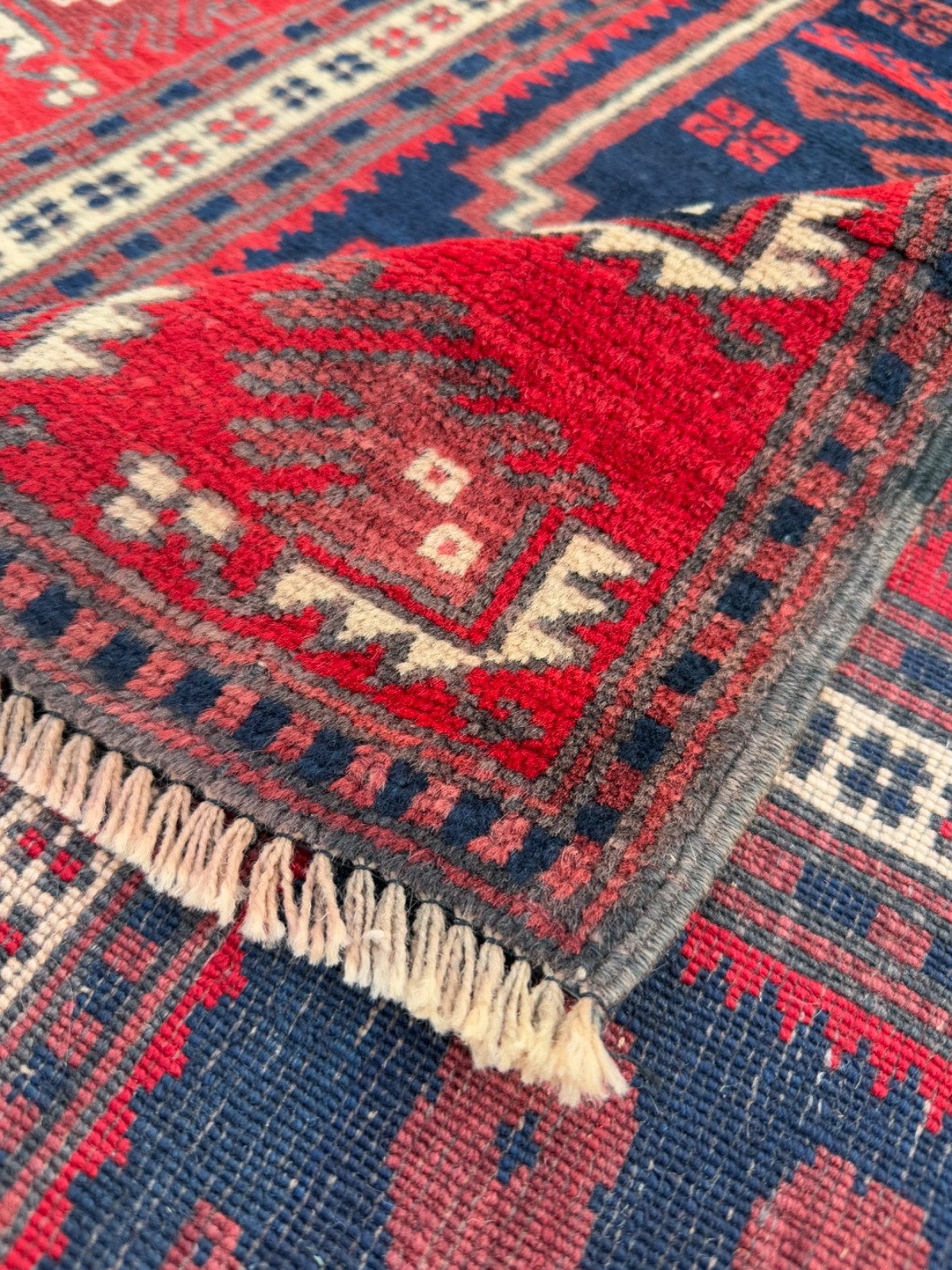 Vintage Fabulous Hand Knotted Turkey Wool Rug Floor Area 173×102 Cm