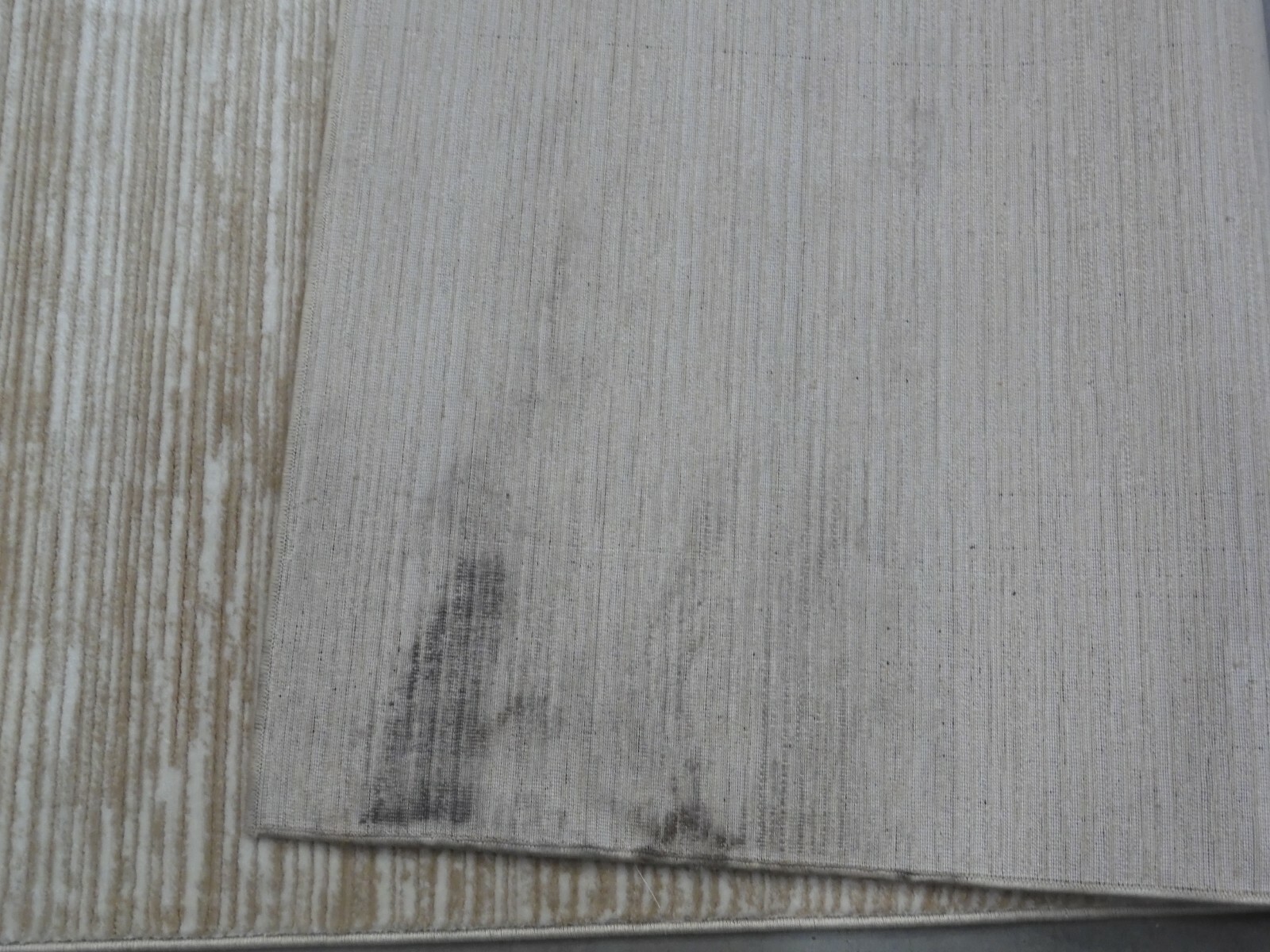 CREME 6′-7″ X 6′-7″ Square Back Stain Rug, Reduced Price 1172616411 VSN606F-7SQ