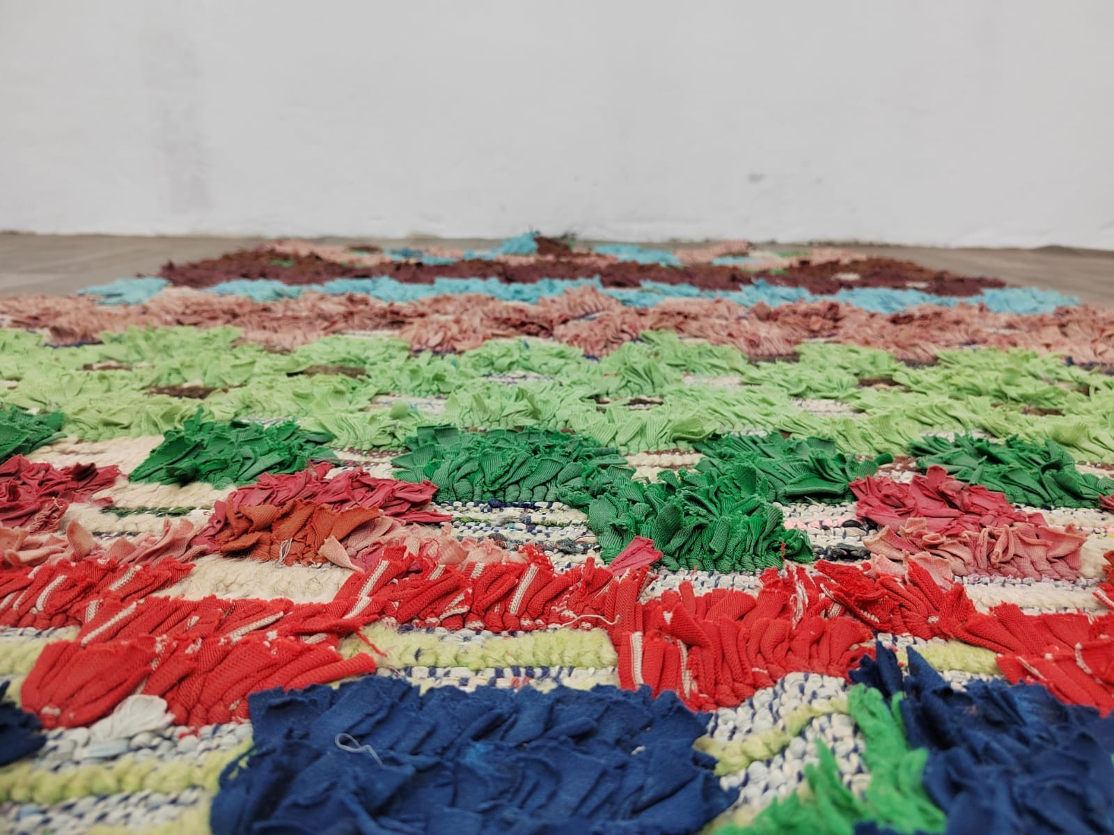 Moroccan Boucherouite Rug 3’9″ x 4’11” Handmade Berber Multicolor Patchwork Shag