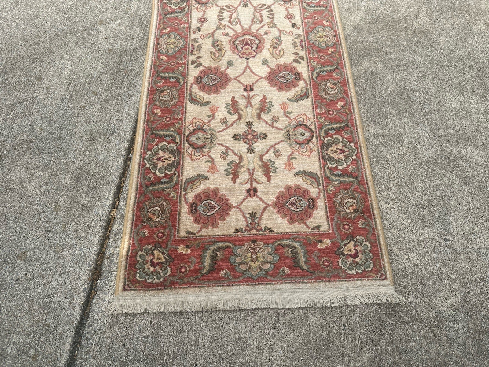 Beautiful Karastan Runner Style Ashara Agra Ivory Size 2’6”x 8’