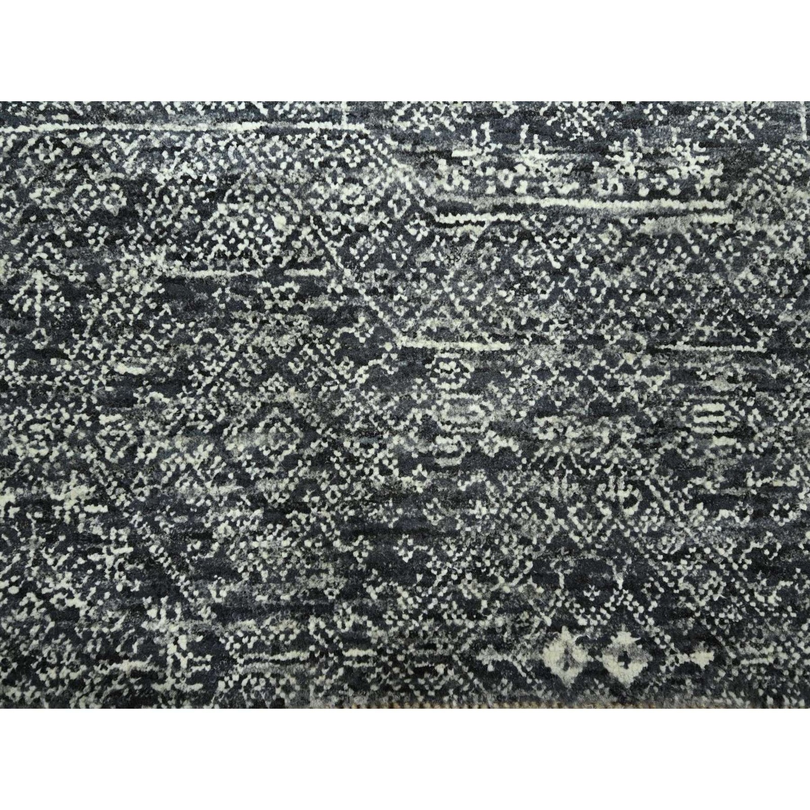 8’1″x10’1″ Gray Intricate Geometric Design Wool and Silk Hand Knotted Rug R76566
