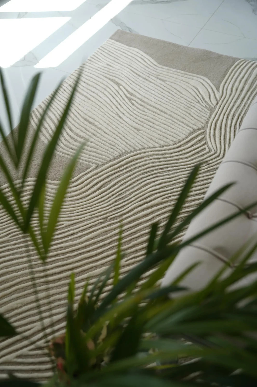 New Handmade Tufted Wool Rug | Neutral Abstract Area Rug | Modern Carpet