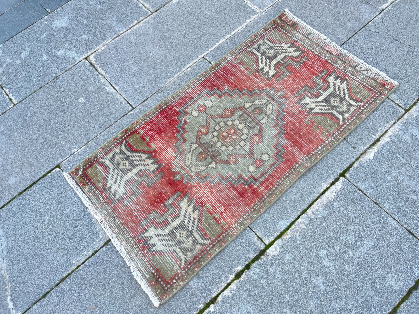 Vintage Turkish Rug 1.5×3.1 ft Red Sage Anatolian Wool Runner