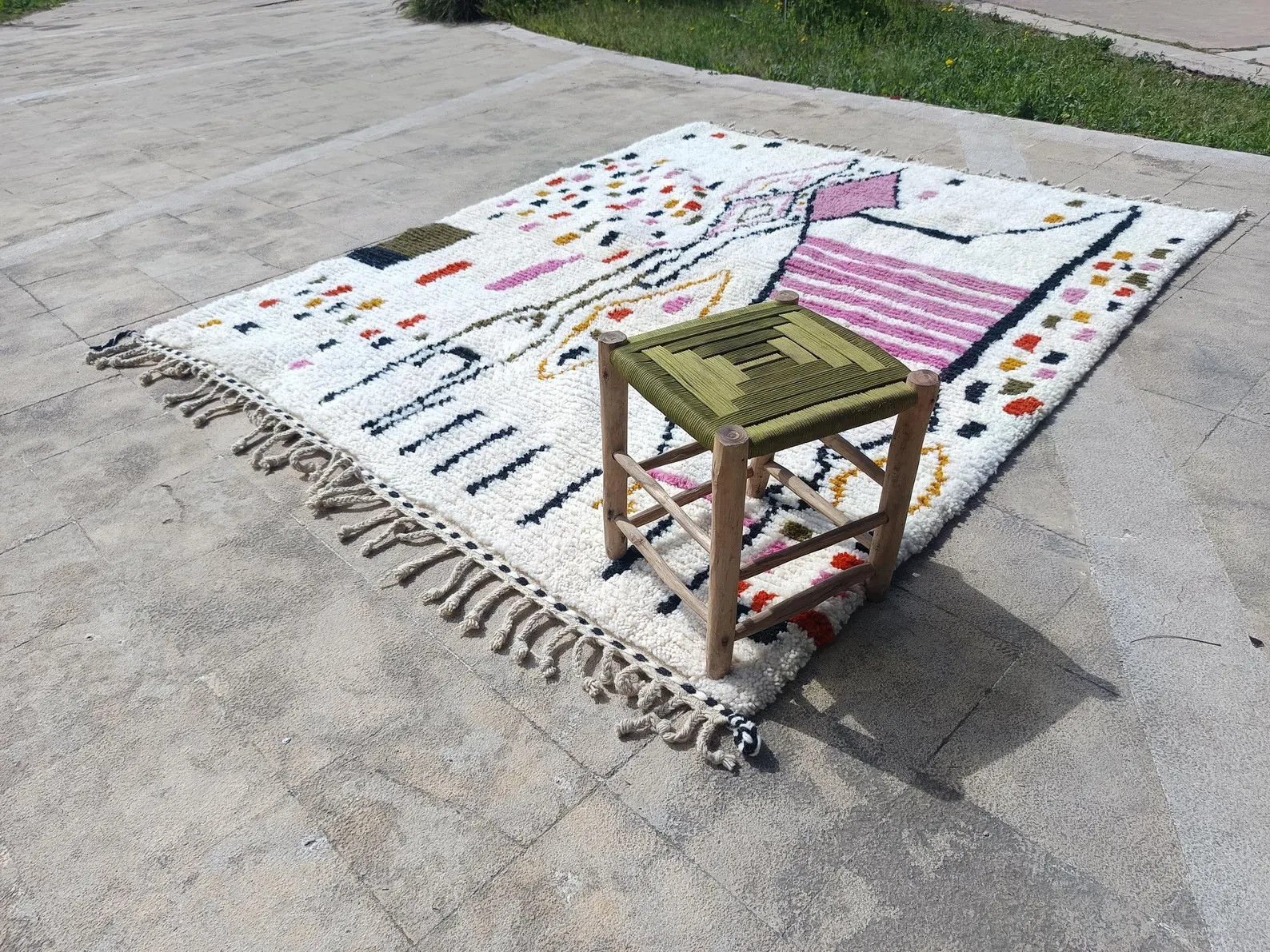 Handmade Moroccan Rug, Berber Woven Design, Moroccan rug, Azilal Rug, Wool Rug.